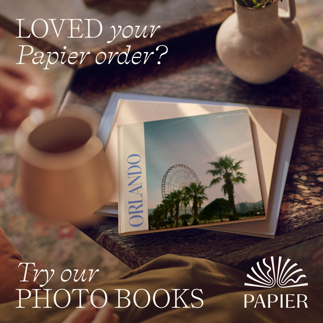 Papier Facebook ad