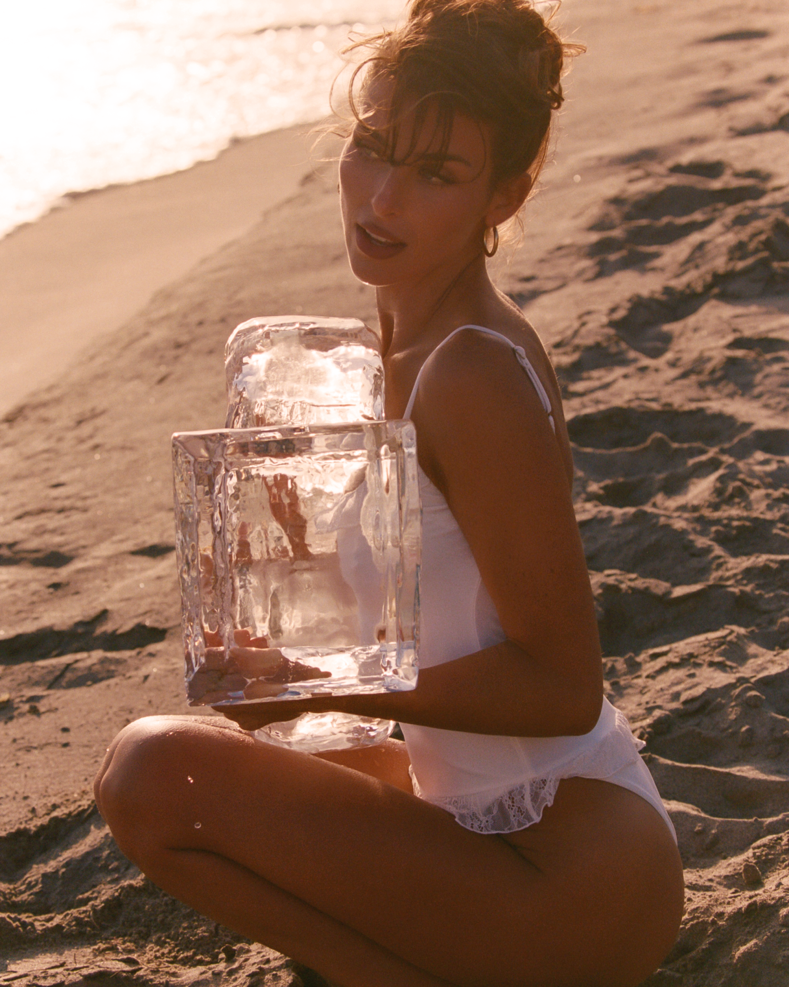 Frankies Bikinis Facebook ad