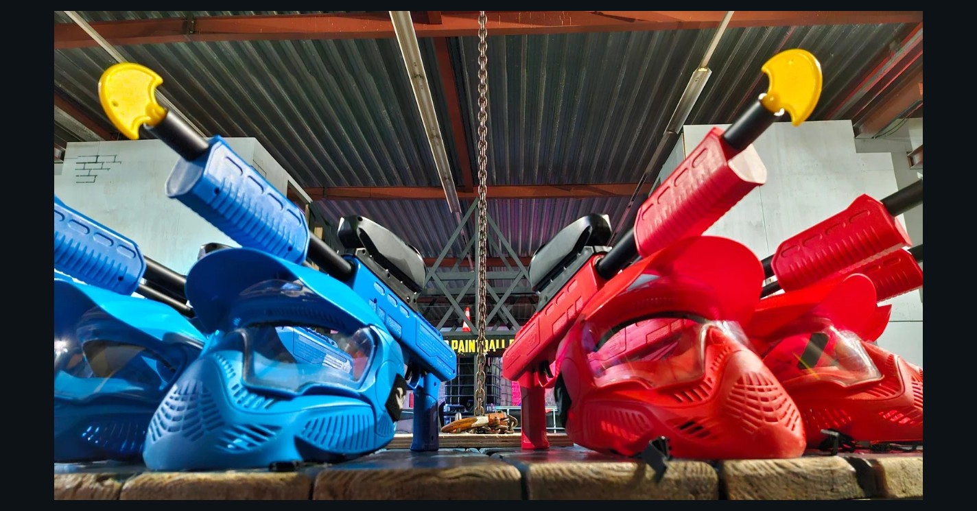 Paintball Emmen Facebook ad: Indoor Paintball en Lasergame Hét unieke uitje in Drenthe.