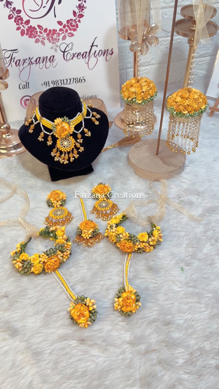 Farzana creations Facebook ad: Sunshine, smiles, and handcrafted blooms-because every…