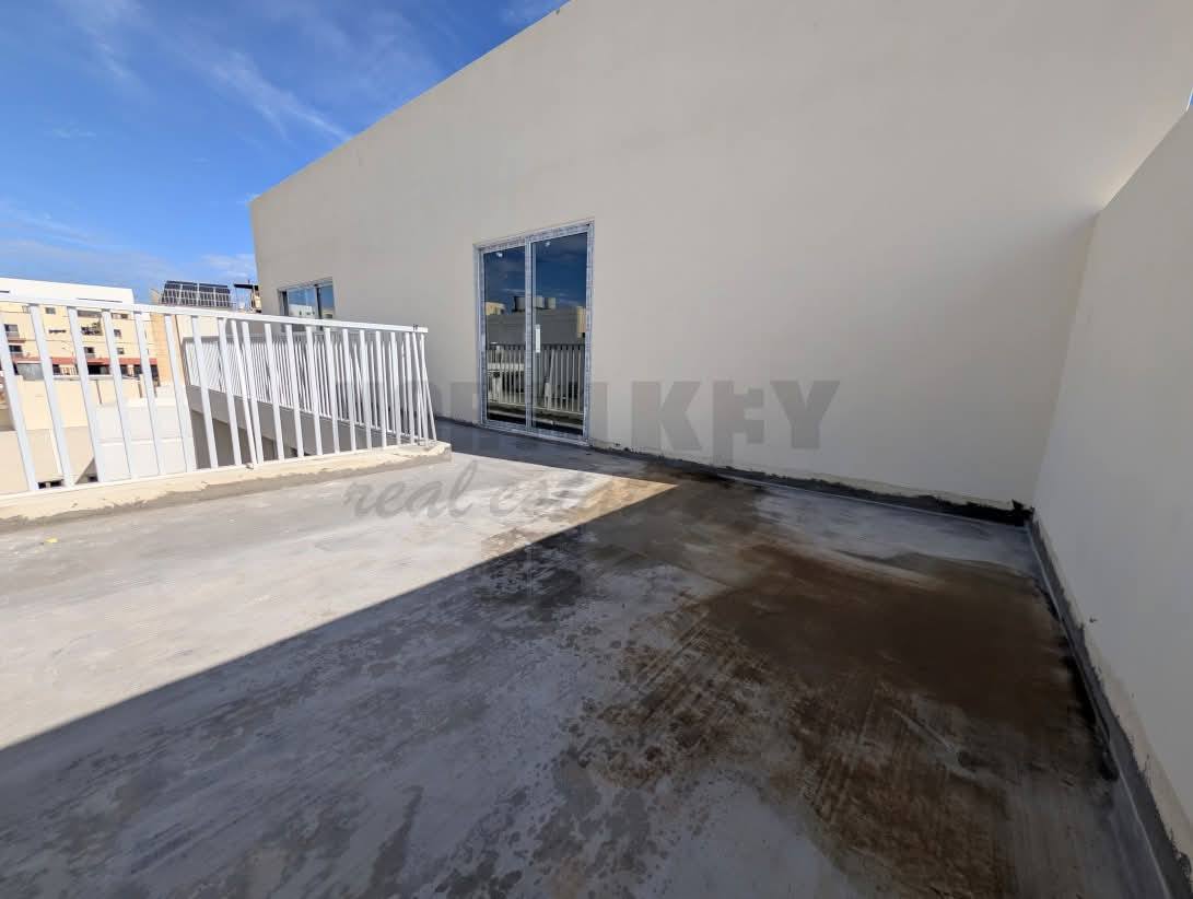 Elaine Borg - North Key Real Estate Facebook ad: B'Kara ~ Large PENTHOUSE aprox 260sqm