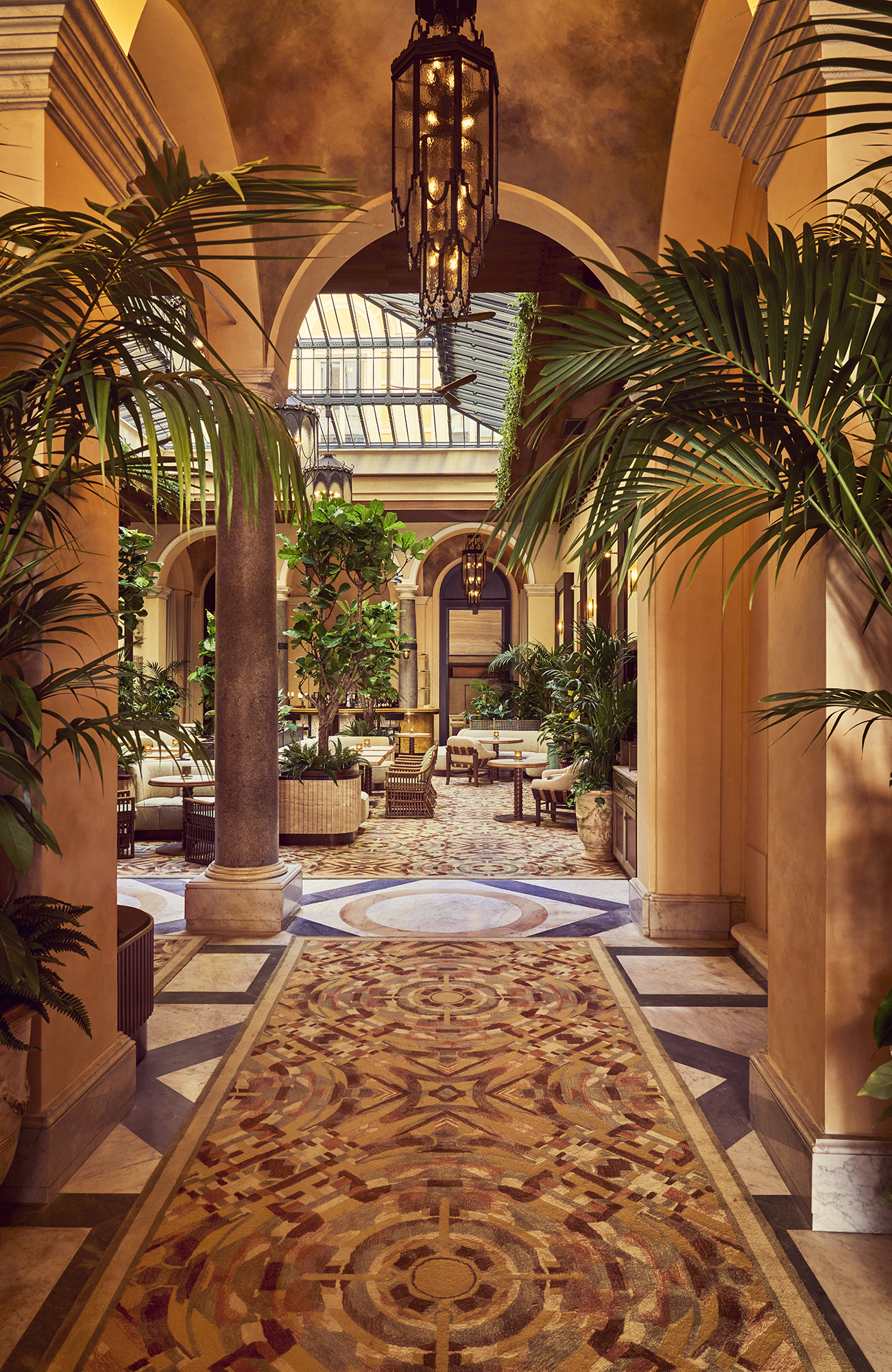 Orient Express La Minerva Hotel Facebook ad: Just steps from the Pantheon, discover an urban…