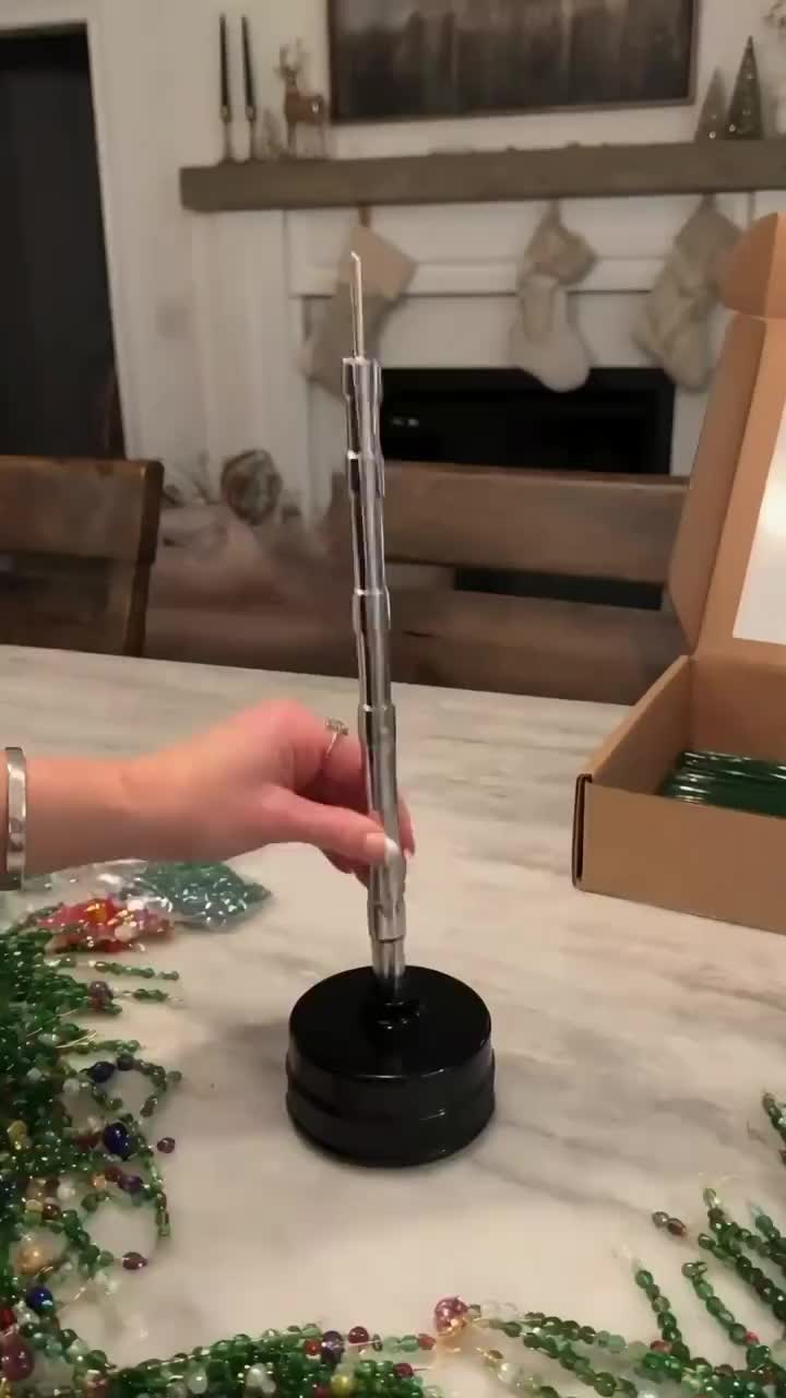 Cozyfolk Facebook ad: Tiny tree, maximum Christmas sparkle.