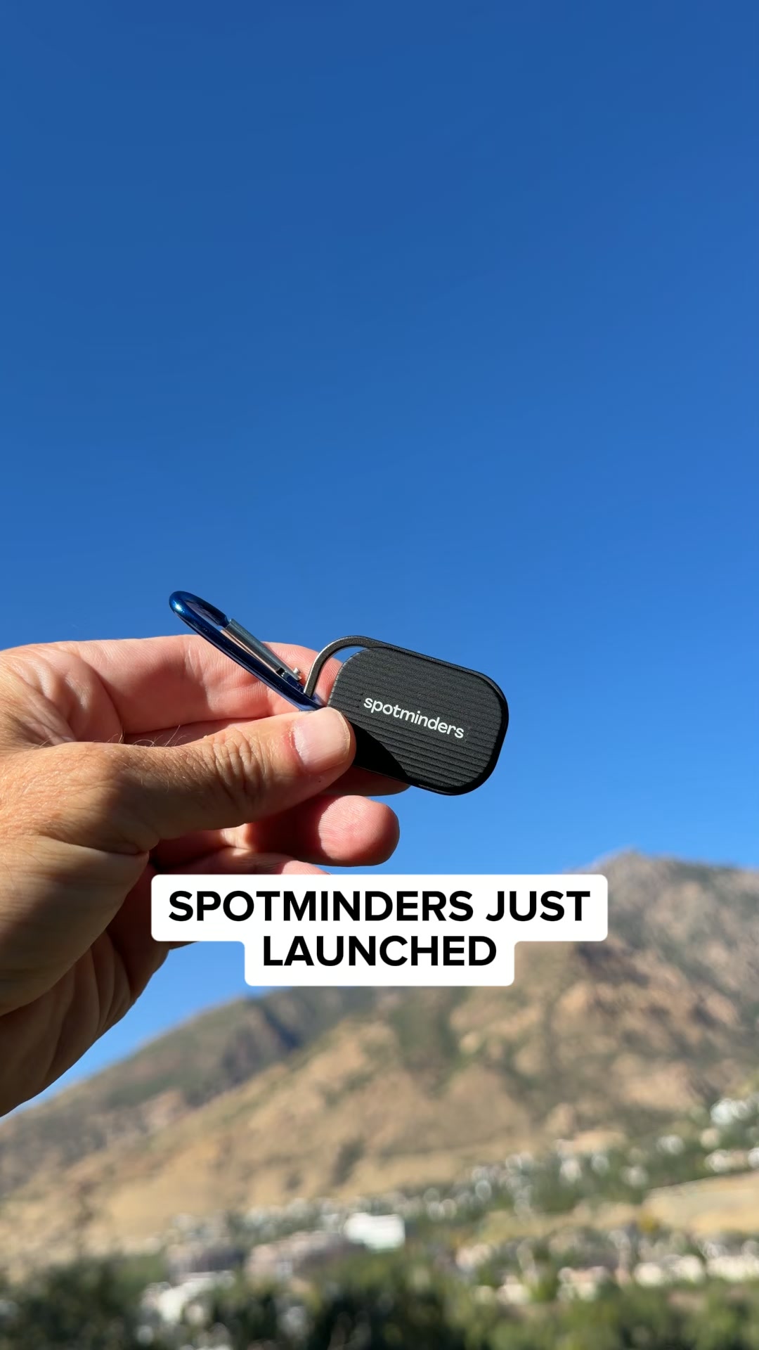 Spotminders Facebook ad: Always Losing Your Keys? Find Them In Seconds.