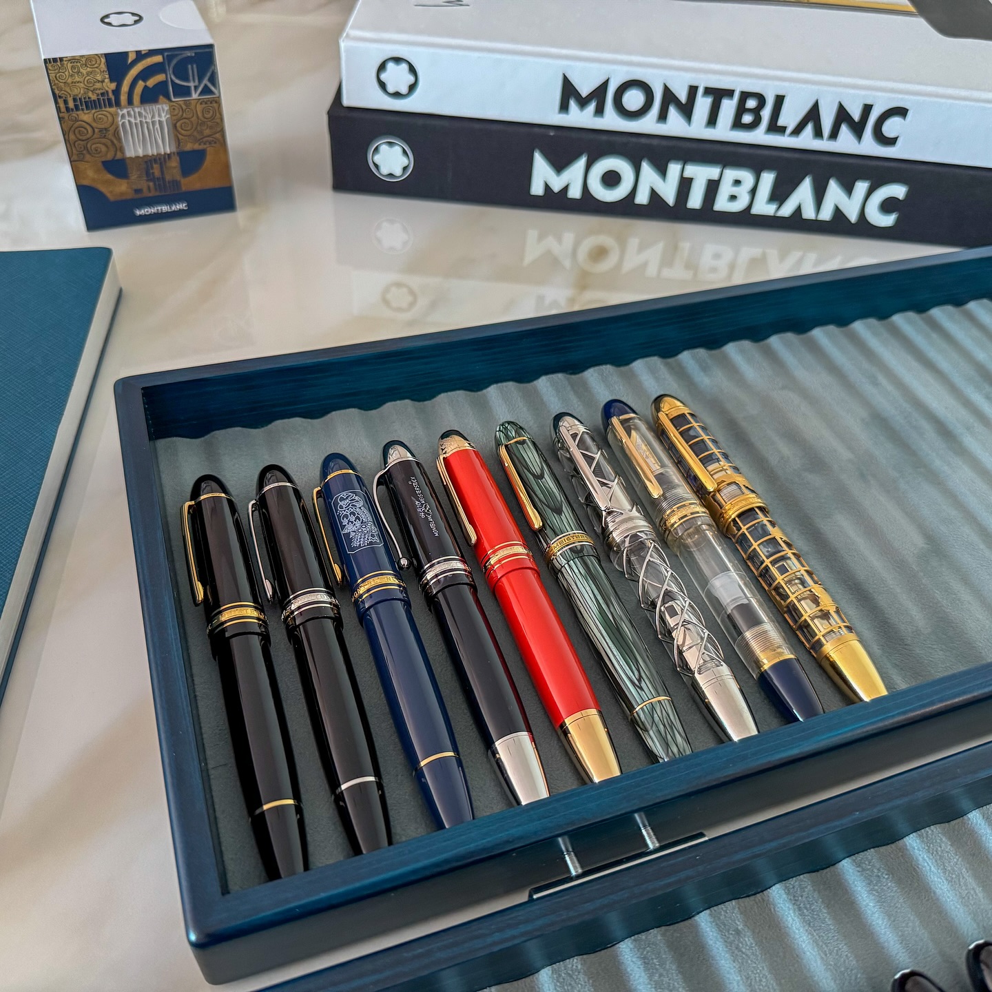 Mont Pen Shop Facebook ad