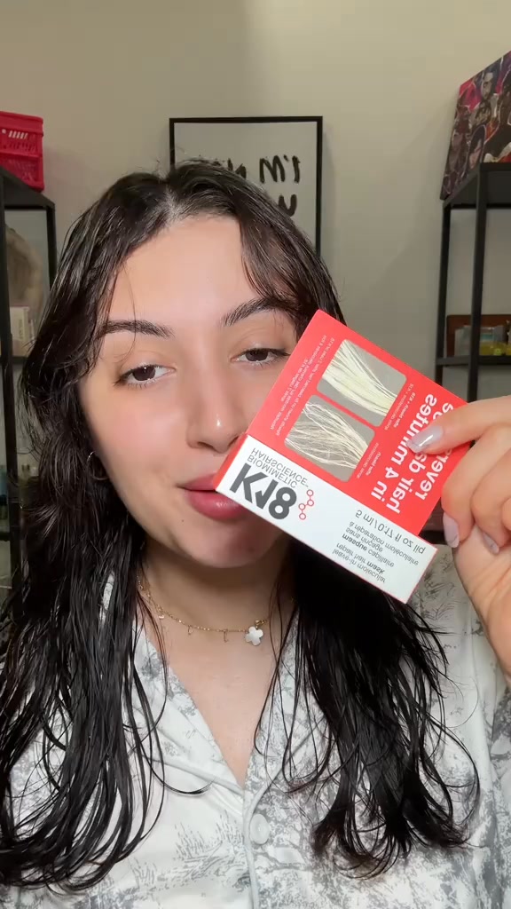 Egypt Cosmetics Facebook ad: اطلبيه بخصم 25 في الميه لفتره محدوده