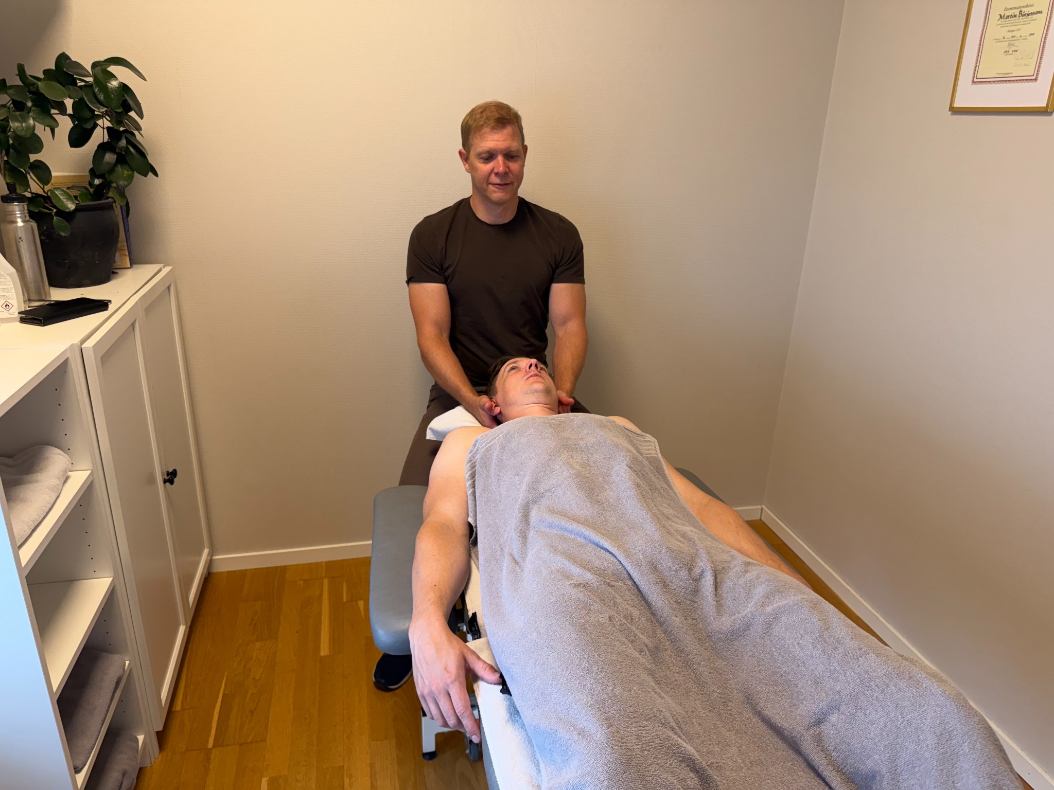 Martins Osteopati Facebook ad: Martins Osteopati - Betyget 5 av 5 från över 180 omdömen!