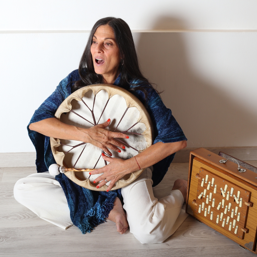 Danielle Cartau - Holistic Vocal Coach & Mentor Facebook ad: Rediscover Your Voice Free 90-Minute Online Immersion