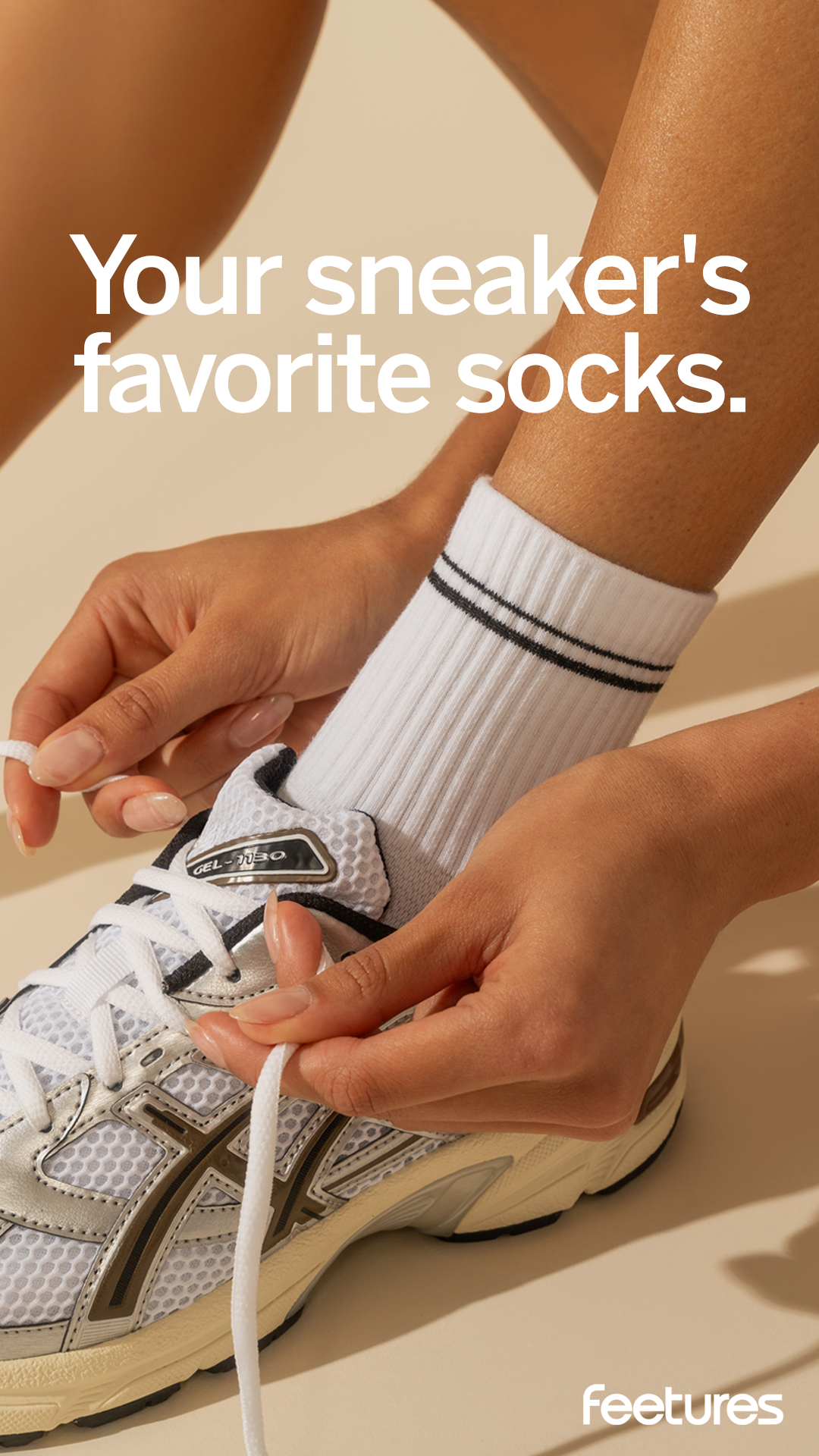 Feetures Facebook ad