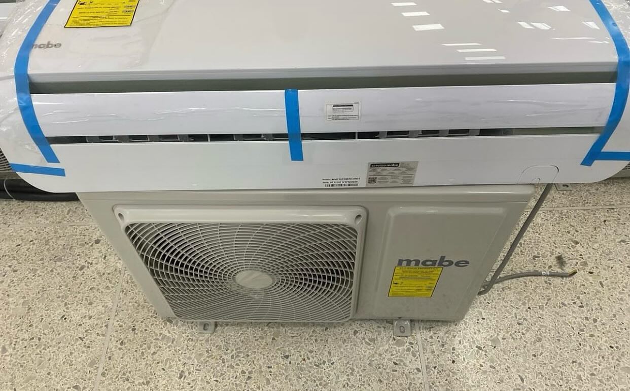 Iroselectronicsve2023 Facebook ad: Aire Split 12000 Btu Mabe 110V Blanco, Iros Electronics