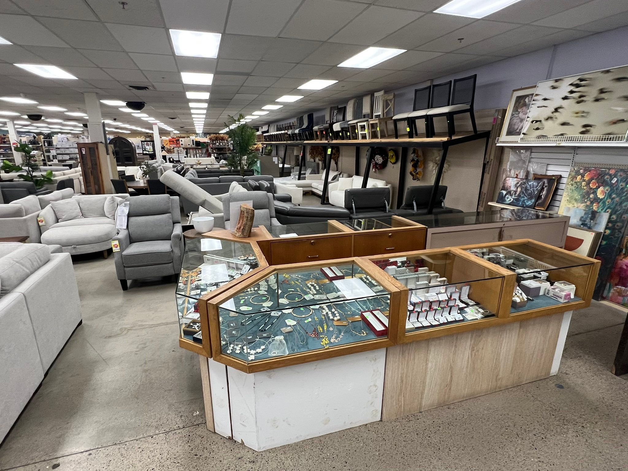 Hart Whole Home Discount Store Facebook ad: Looking for amazing deals for your home and…