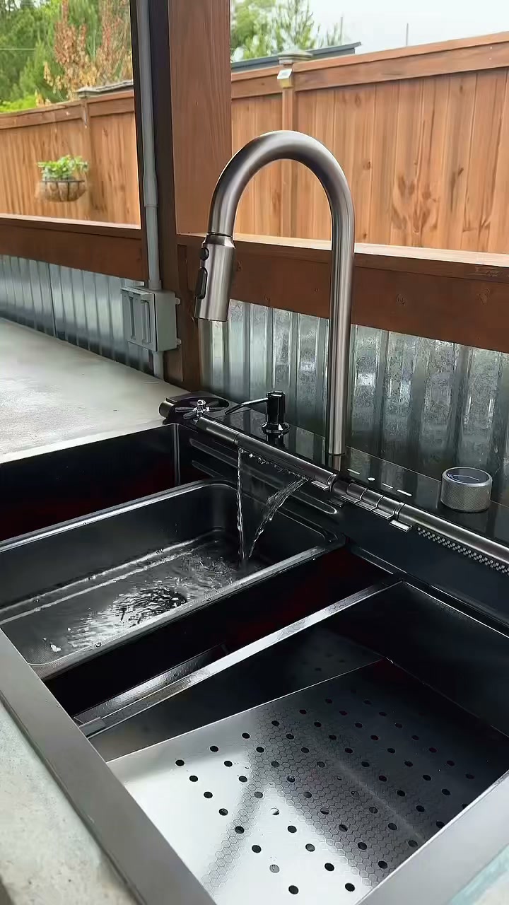 Vhalid Tradz Facebook ad: A smart multi-functional sink is an all-in-one kitchen…