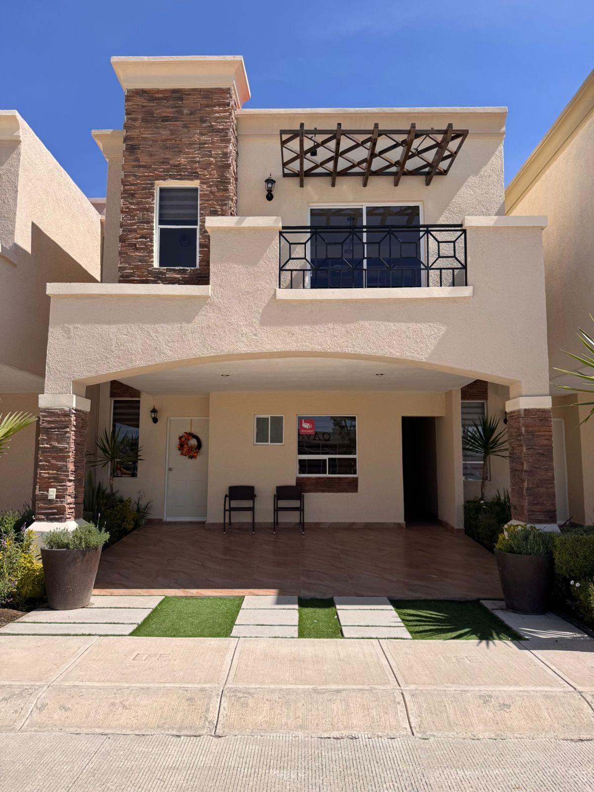 Casas en venta Cd de Pachuca Facebook ad: Tu familia merece algo más que una casa……