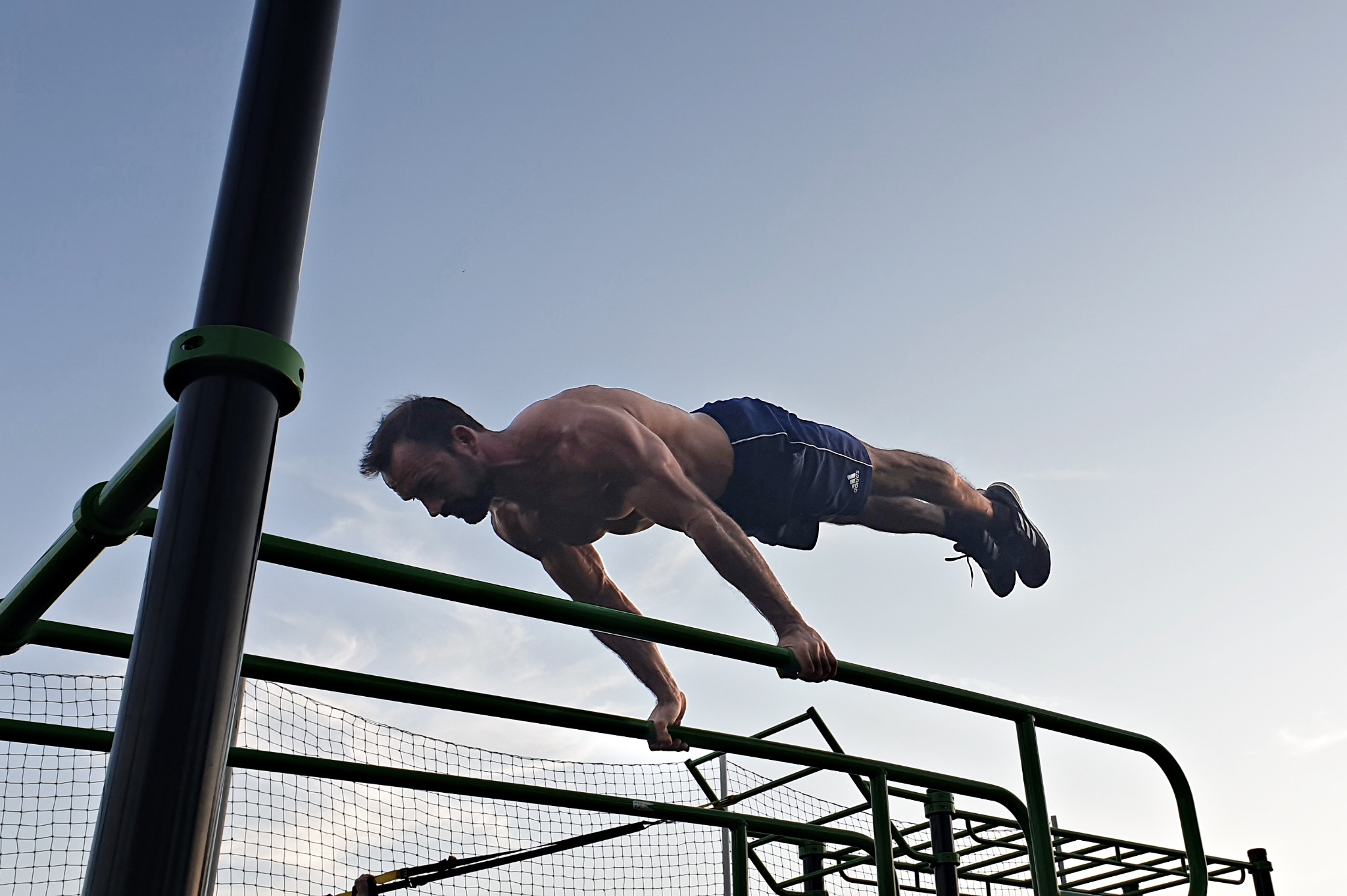 Szarka Ákos Workout Facebook ad: Street workout és calisthenics képzés kedvezményesen!