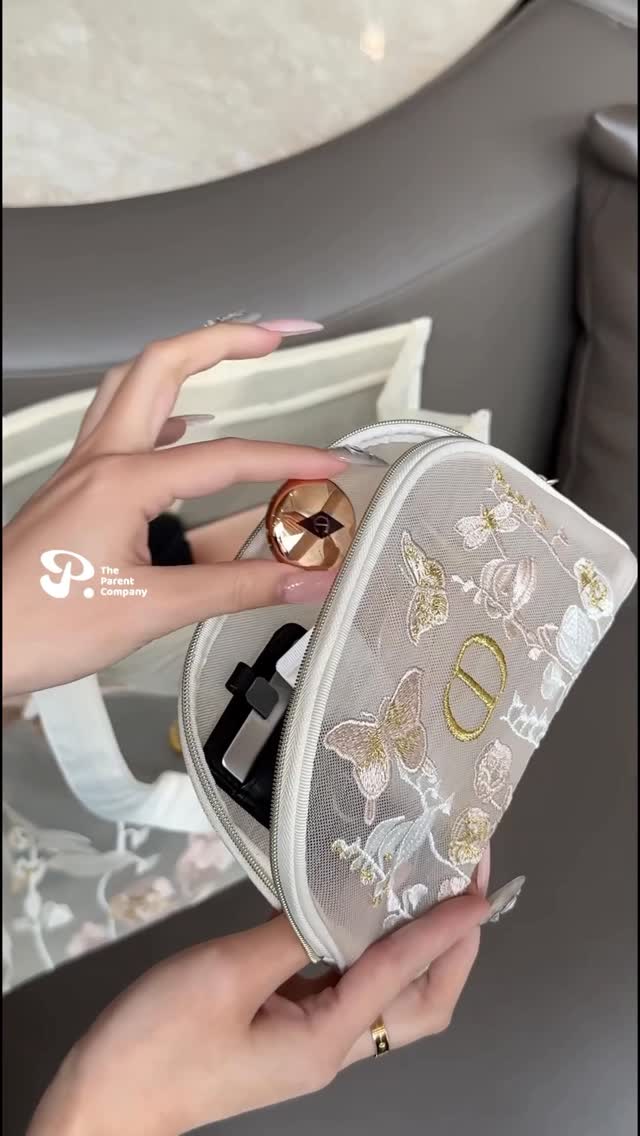 THE PARENT COMPANY Facebook ad: Luxury tote bags you didn’t know were actually…