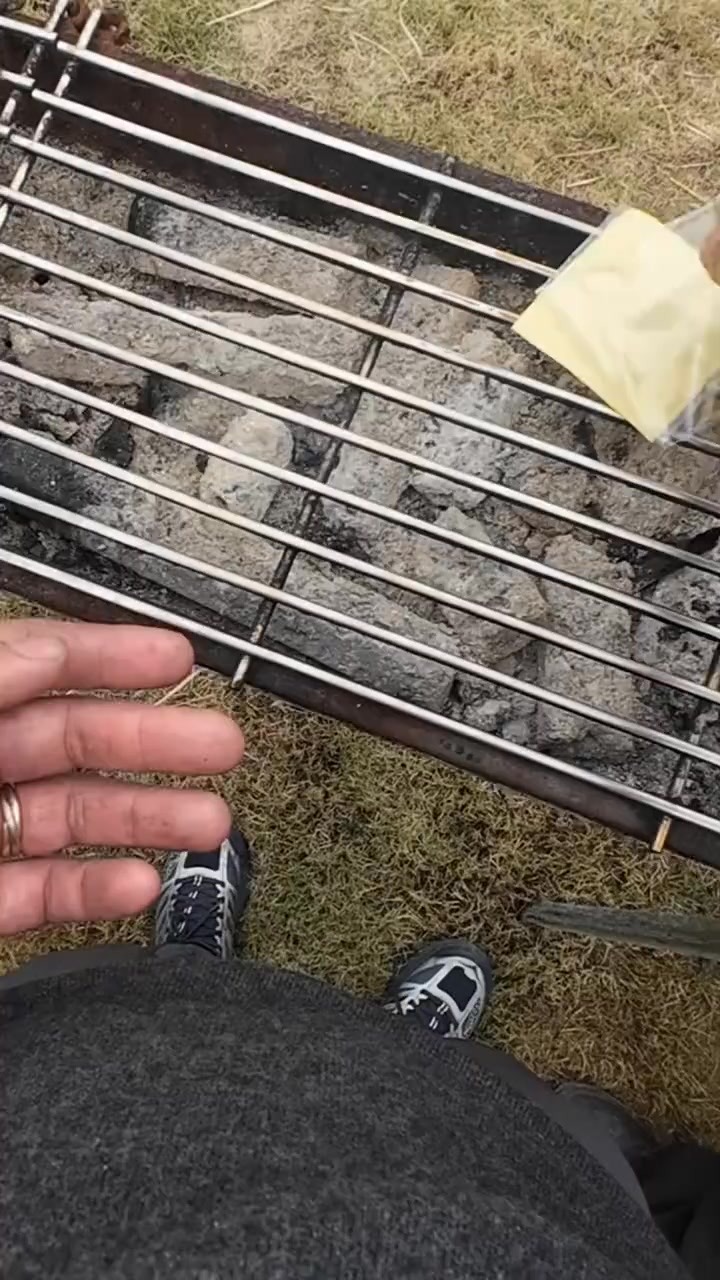 Norvellaire Facebook ad: No More Sore Hands After Grilling