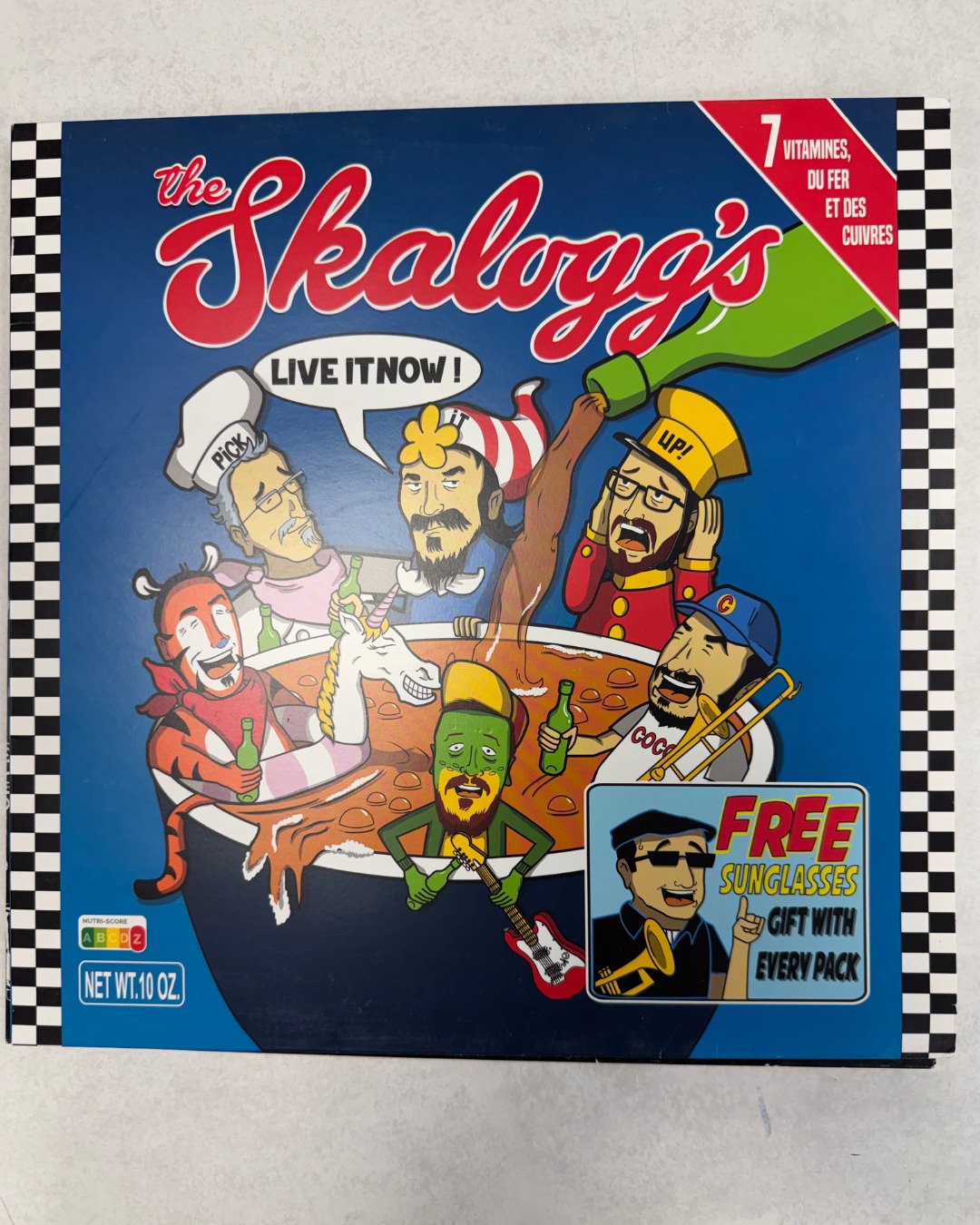 Distrolution Merch Facebook ad: Ça fait un bail qu’on bosse avec @the_skaloggs…