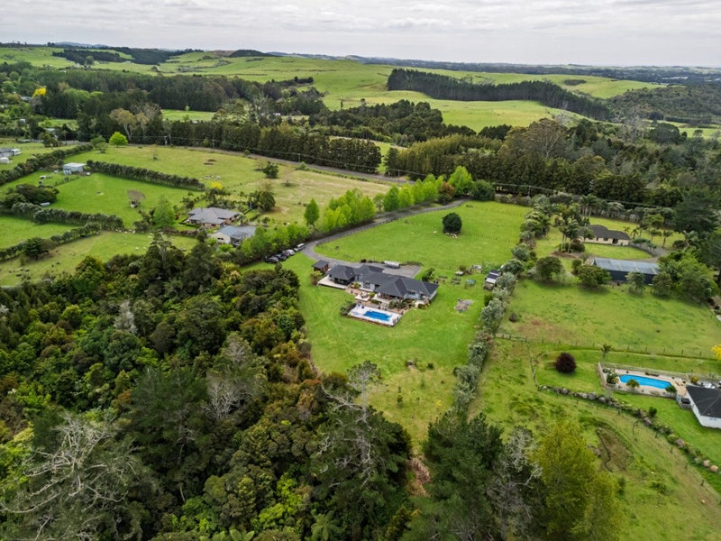 Simon Upperton Borders Real Estate Northland Facebook ad: 409 Puketotara Road, Kerikeri, Far North, Northland