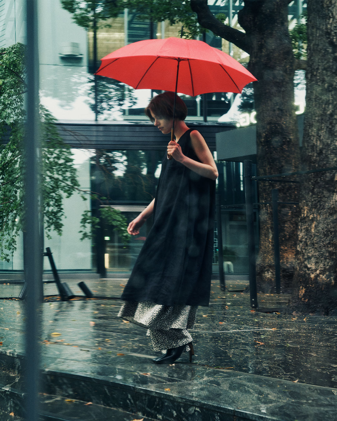 mizuiro ind Mother's Industry Facebook ad: Mizuiro ind journal vol.025 Between Showers