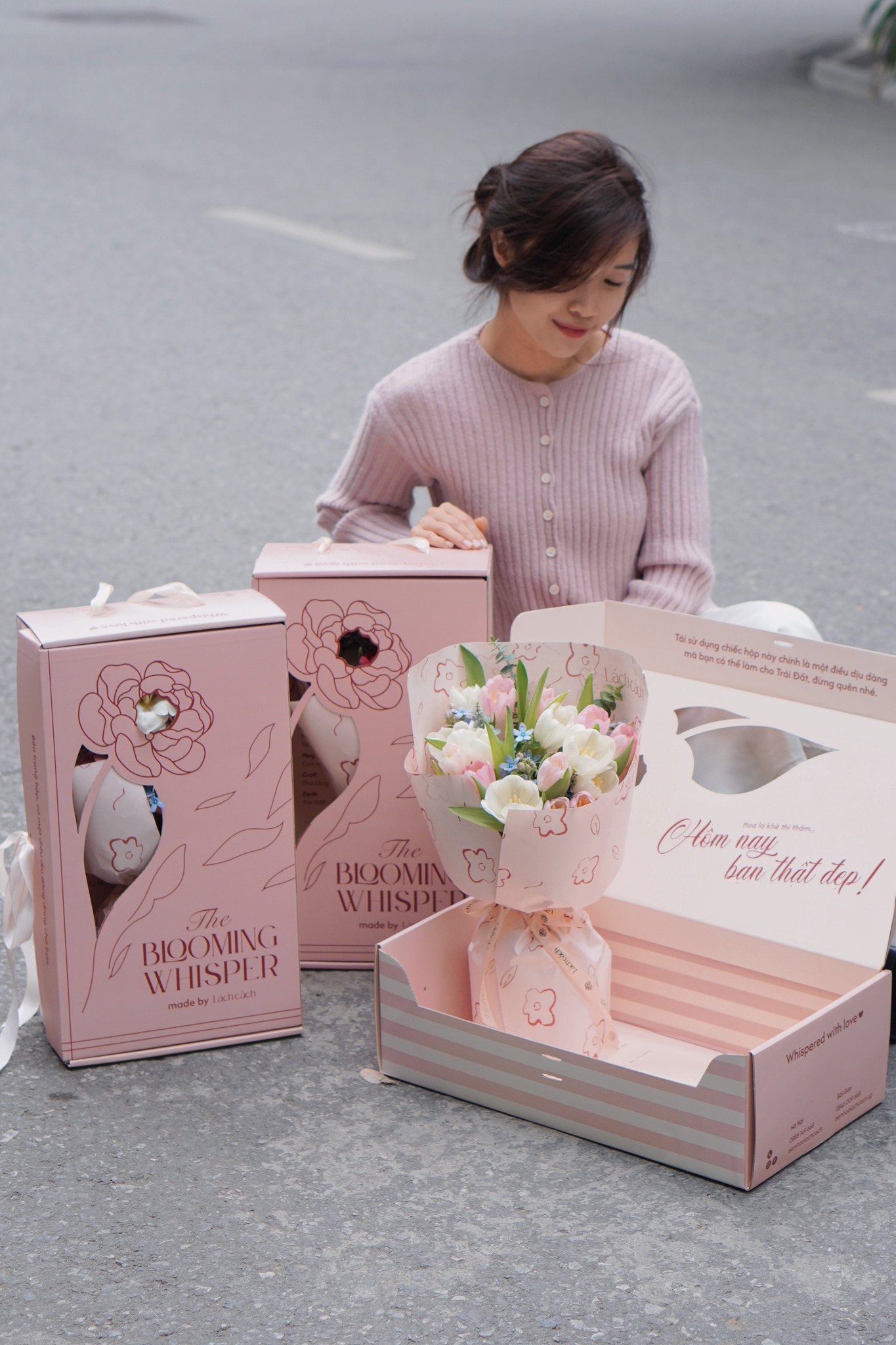 Tiệm hoa lách cách Facebook ad