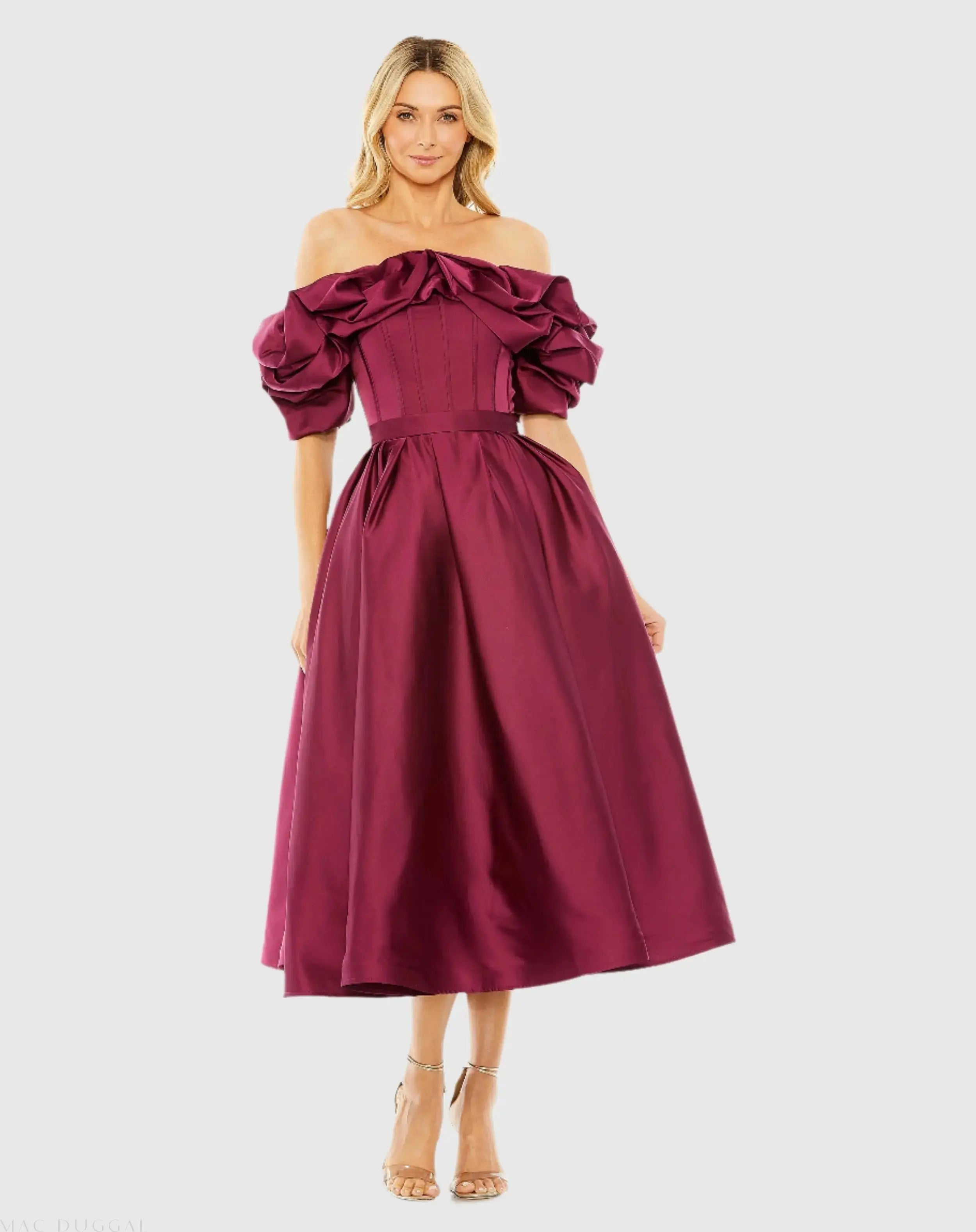 Mac Duggal Facebook ad: Mac Duggal Official Site
