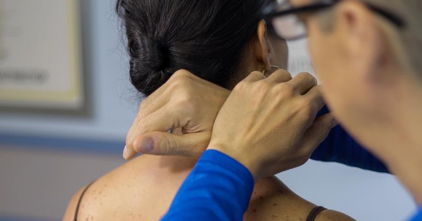 Body Awareness Center Facebook ad: Quiropráctico Network Spinal Practitioner/SRI Wellness…