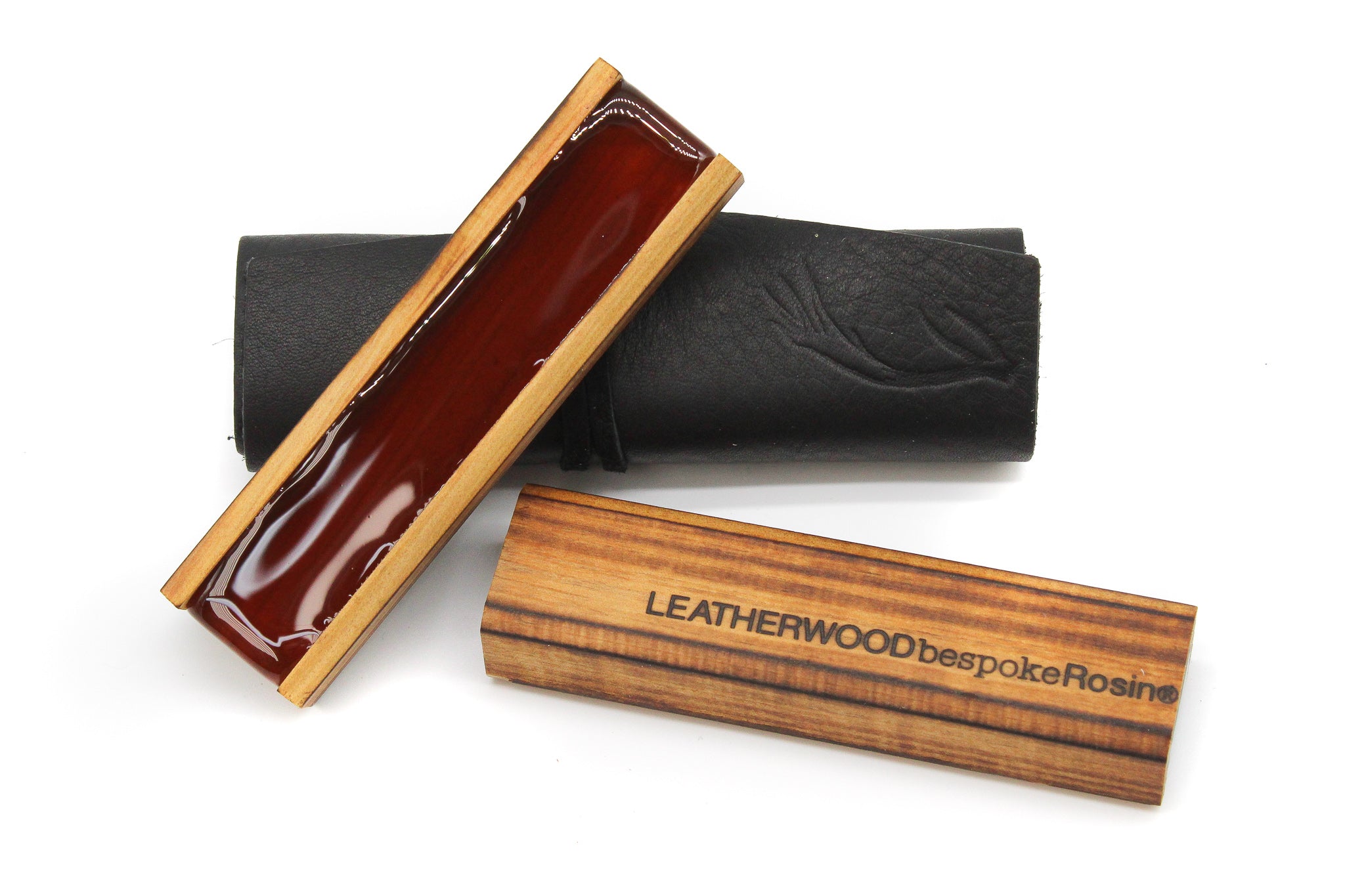 Leatherwood Bespoke Rosin Facebook ad: 10年にわたりレザーウッド・ビスポーク・ロジンは、楽器の持つ真の響きを最大限に引き出せるよう演奏家をサポートする、とい…