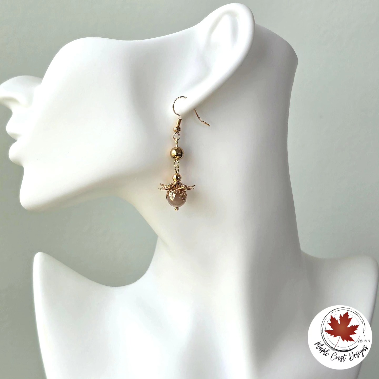 Maple Crest Designs, LLC. Facebook ad: Quality handmade accessories, designs and more!