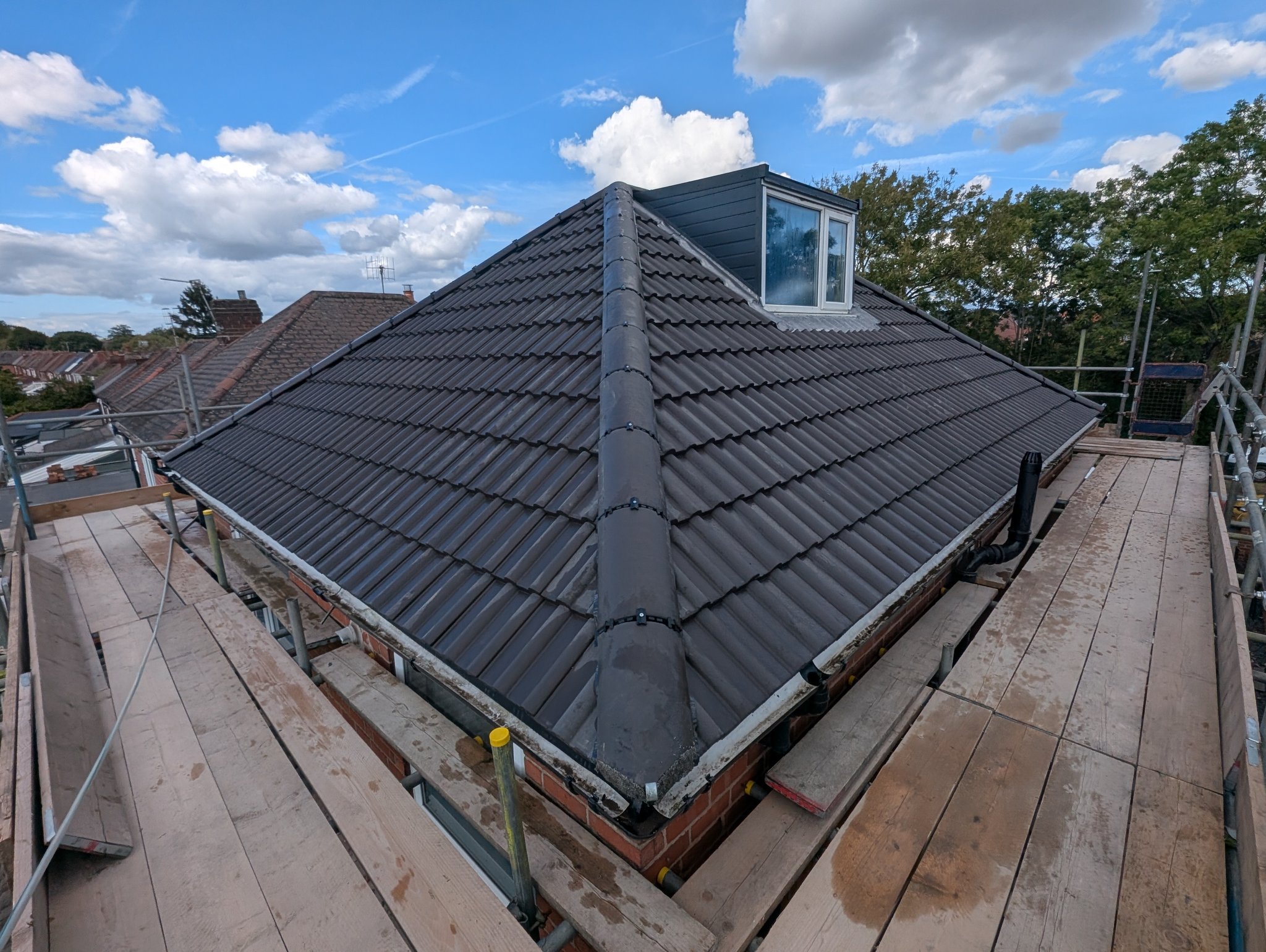 JMR roofing Facebook ad: roofing services in Nottingham