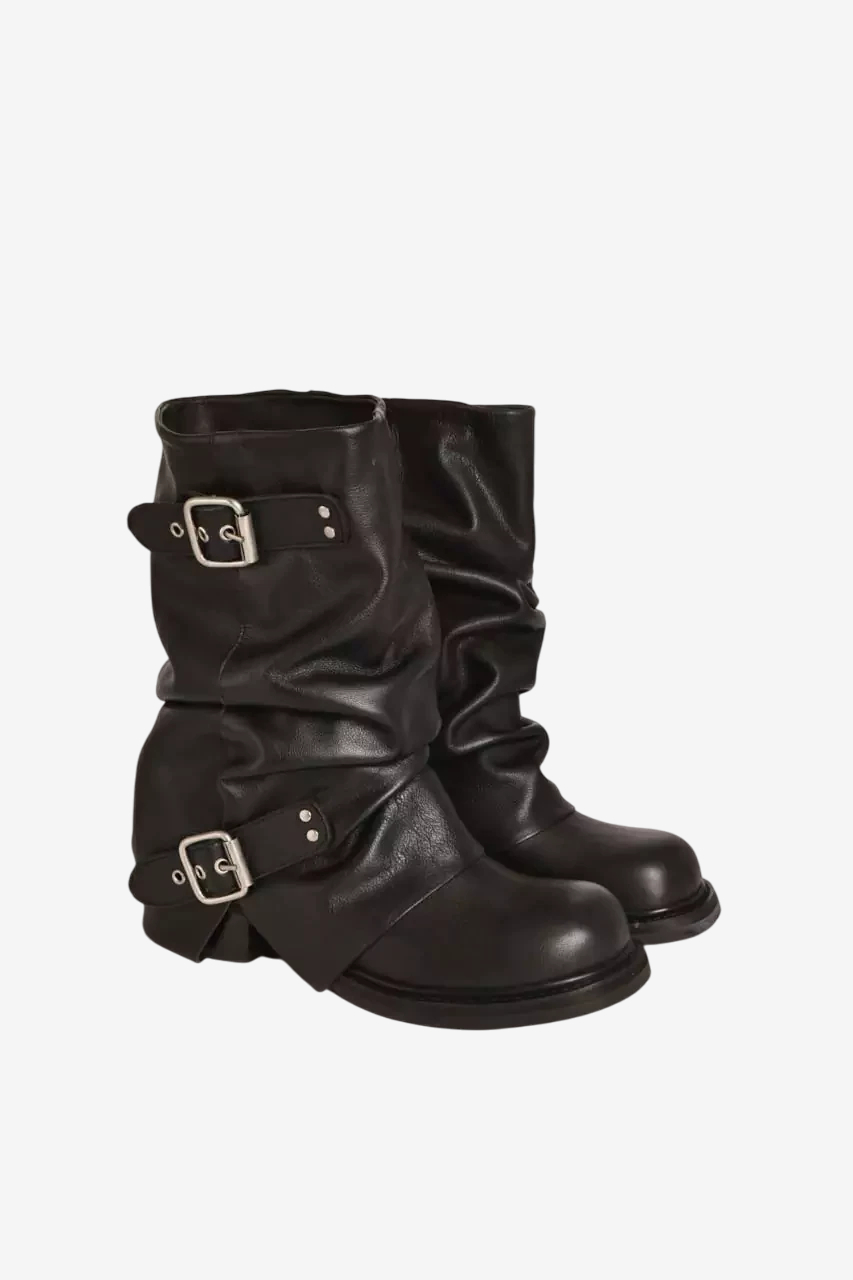 Justina Shoes Online Facebook ad: Botas que van con todos tus looks.