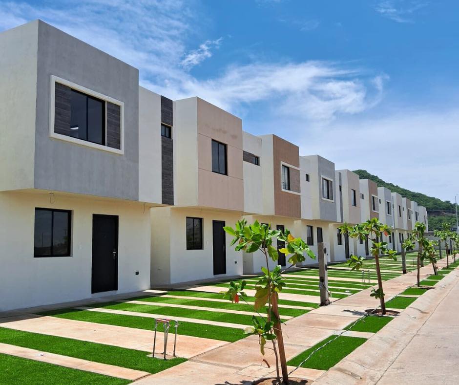 Vistas del Lago II Facebook ad: ¡Descubre el hogar de tus sueños en la…