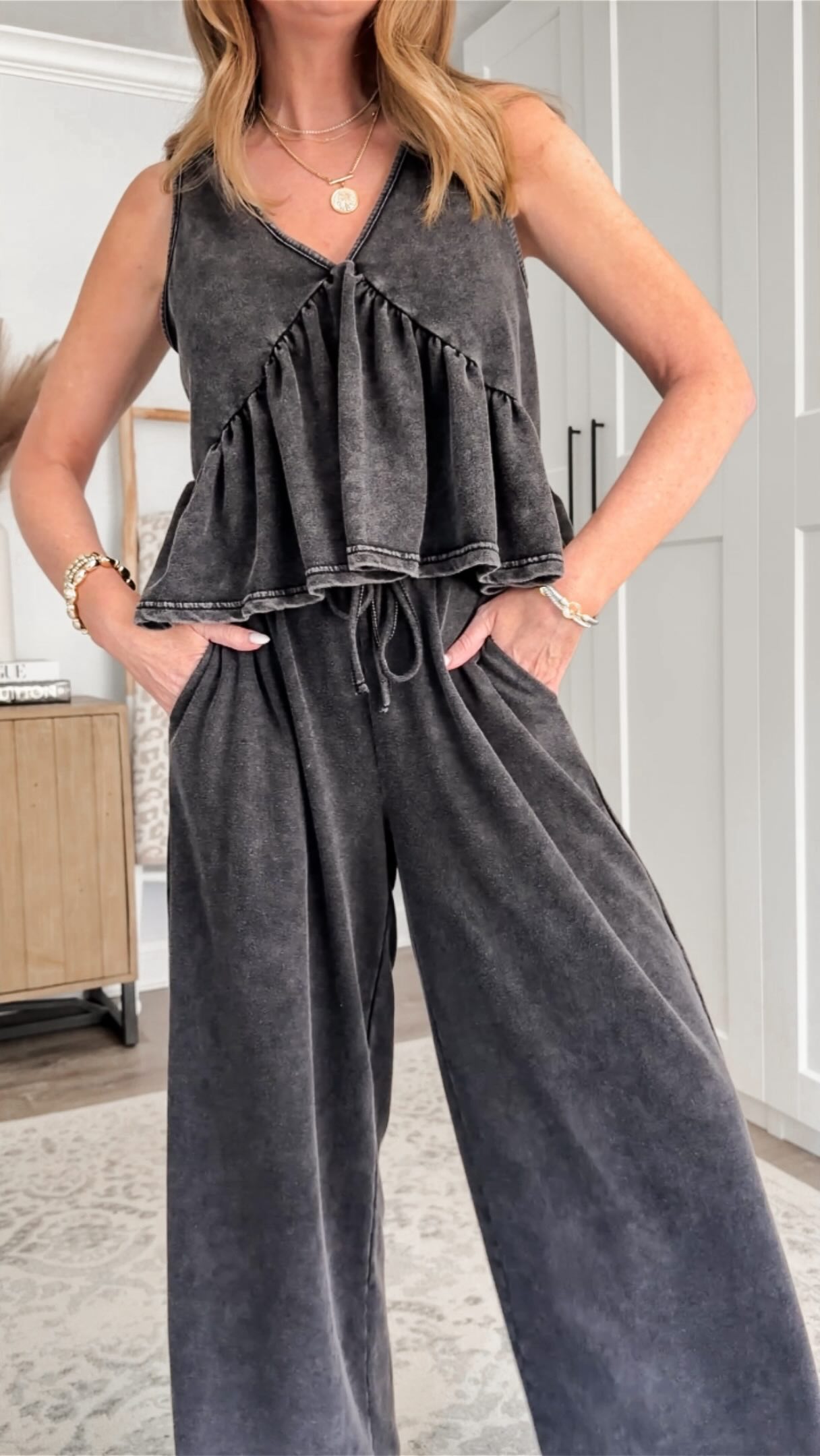 Wishes & Reality Facebook ad: This is one of those Amazon outfits you’d…