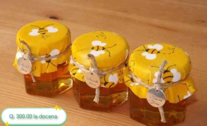 Velas Jireh Facebook ad: Recuerdos para baby shower