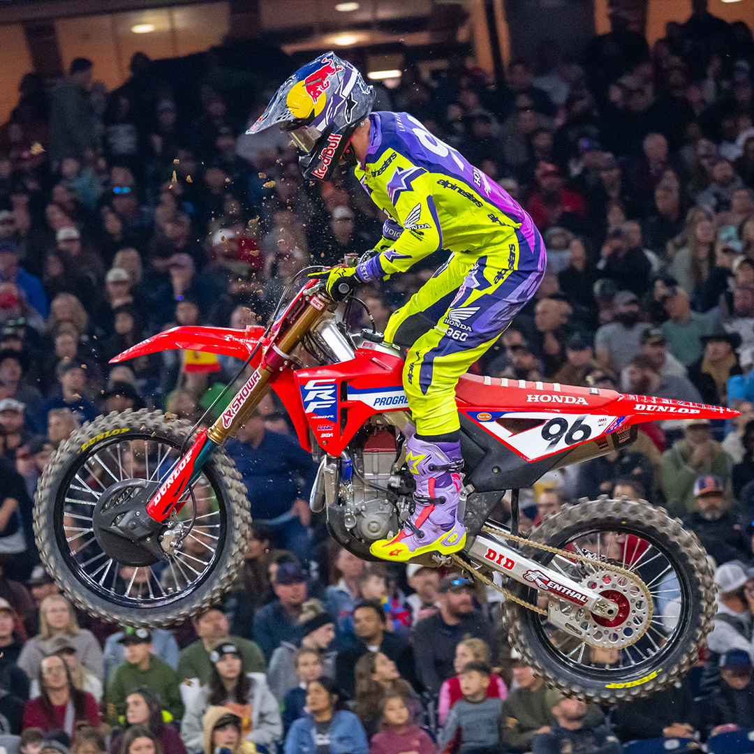 MXstore Facebook ad