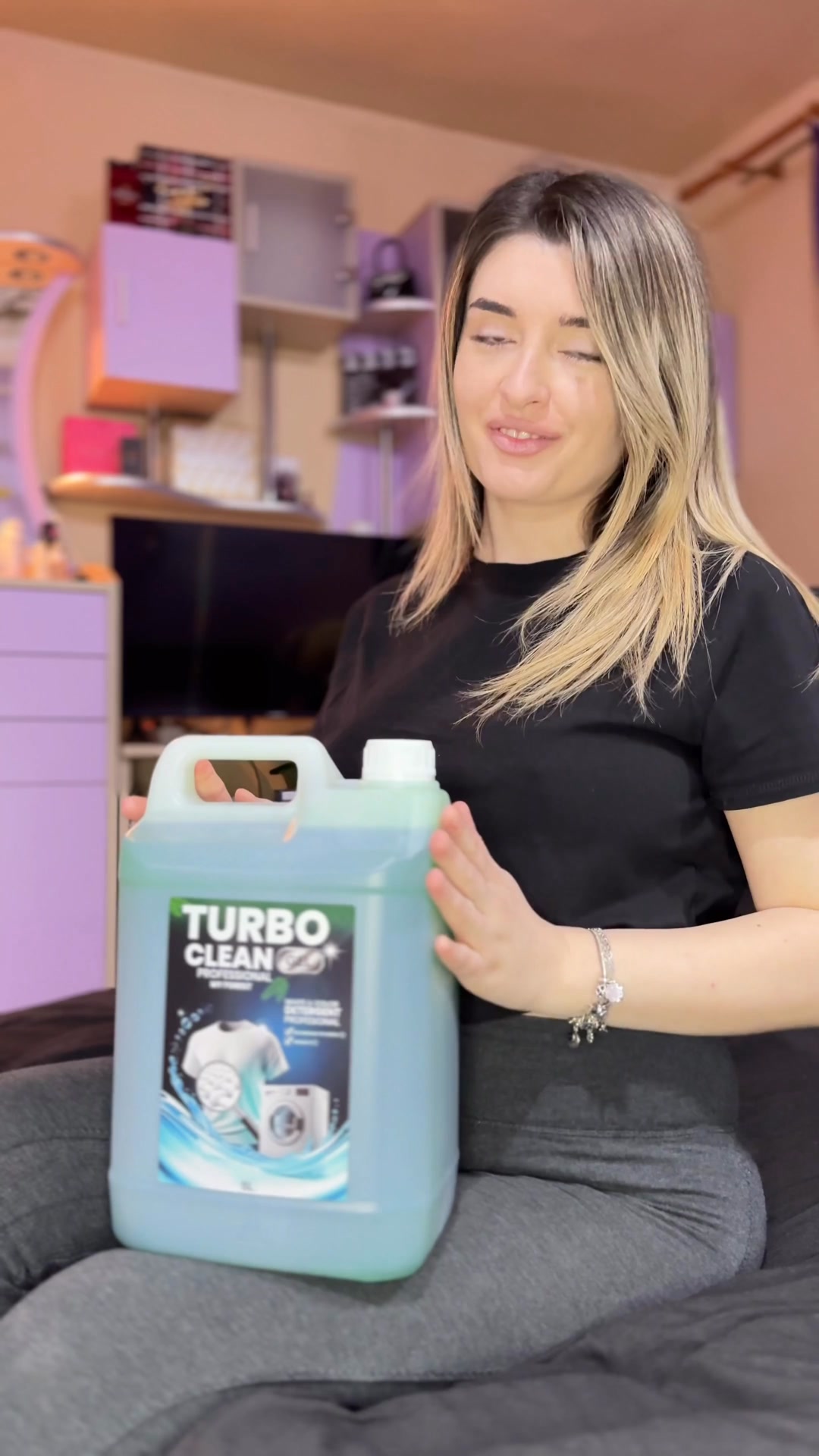 Eclean.ro Facebook ad: Știm cât costă fiecare coș de cumpărături.