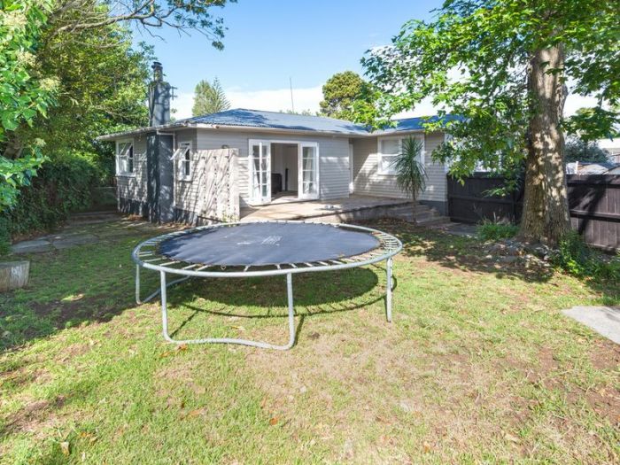 Whangarei House Prices Facebook ad: Whangarei House Prices Continue To Surprise!