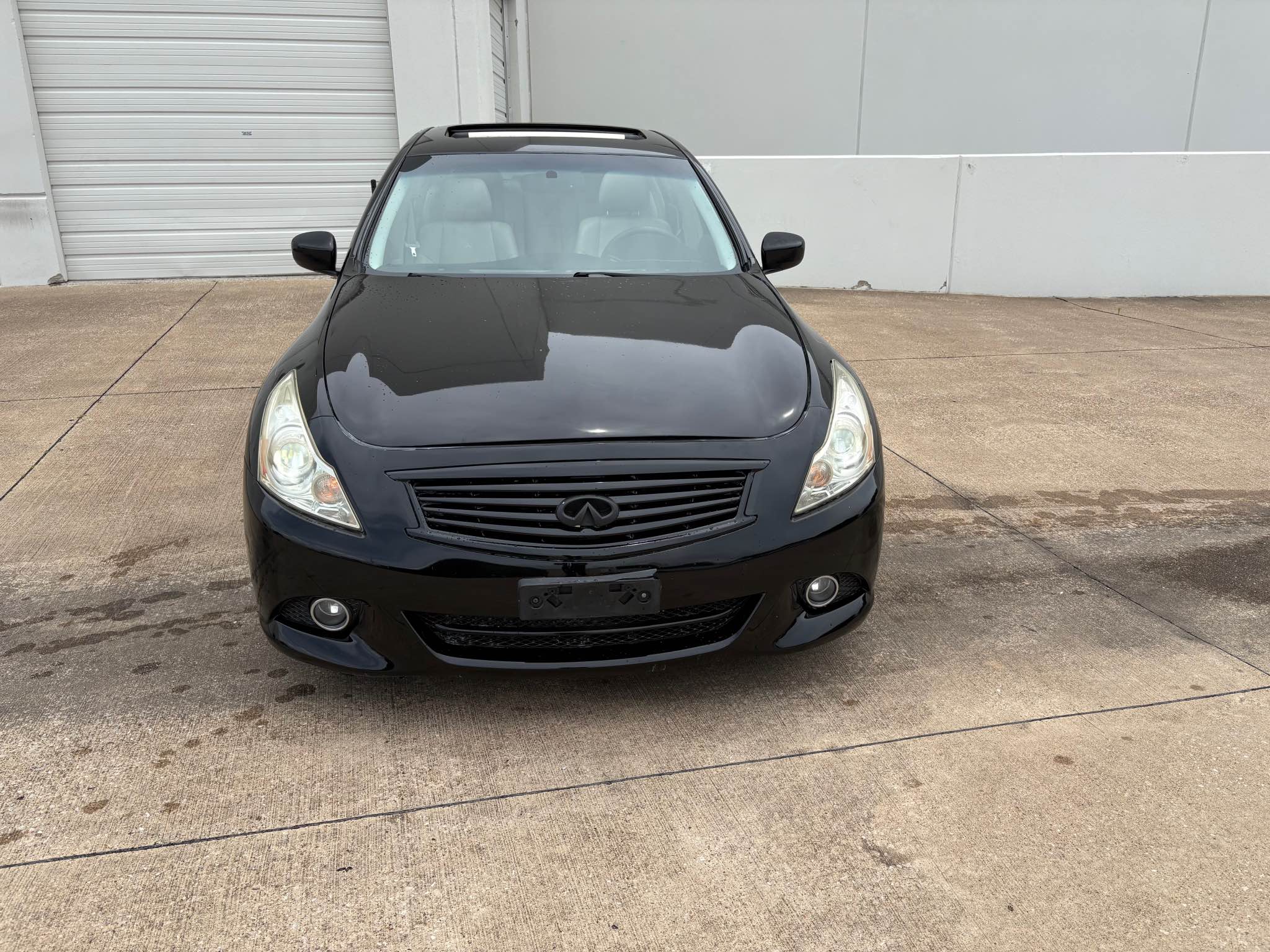 Moe Helwa Facebook ad: 2011 Infiniti G37 · Basic
