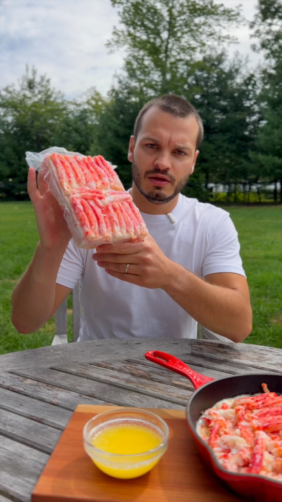 PrimeFish Seafood Co. Facebook ad: KING CRAB MEAT IS AVAILABLE NOW
