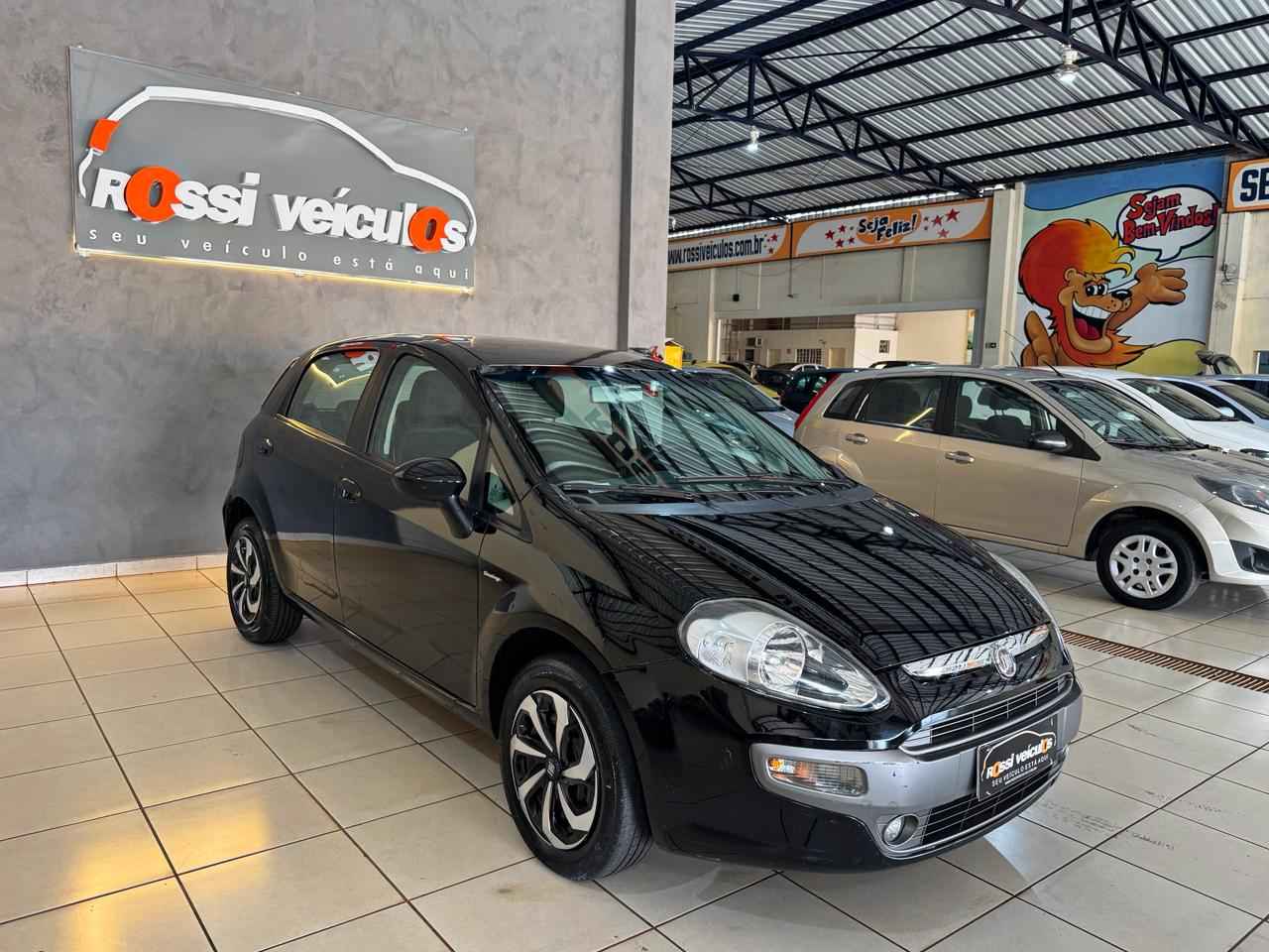 Rossi Veiculos Facebook ad: 2014 FIAT Punto