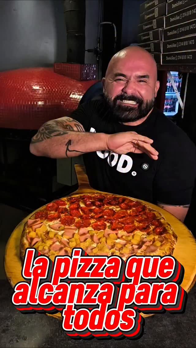 Mood Pizza Facebook ad: Pizza familiar 12 porciones puedes elegir mitad y…