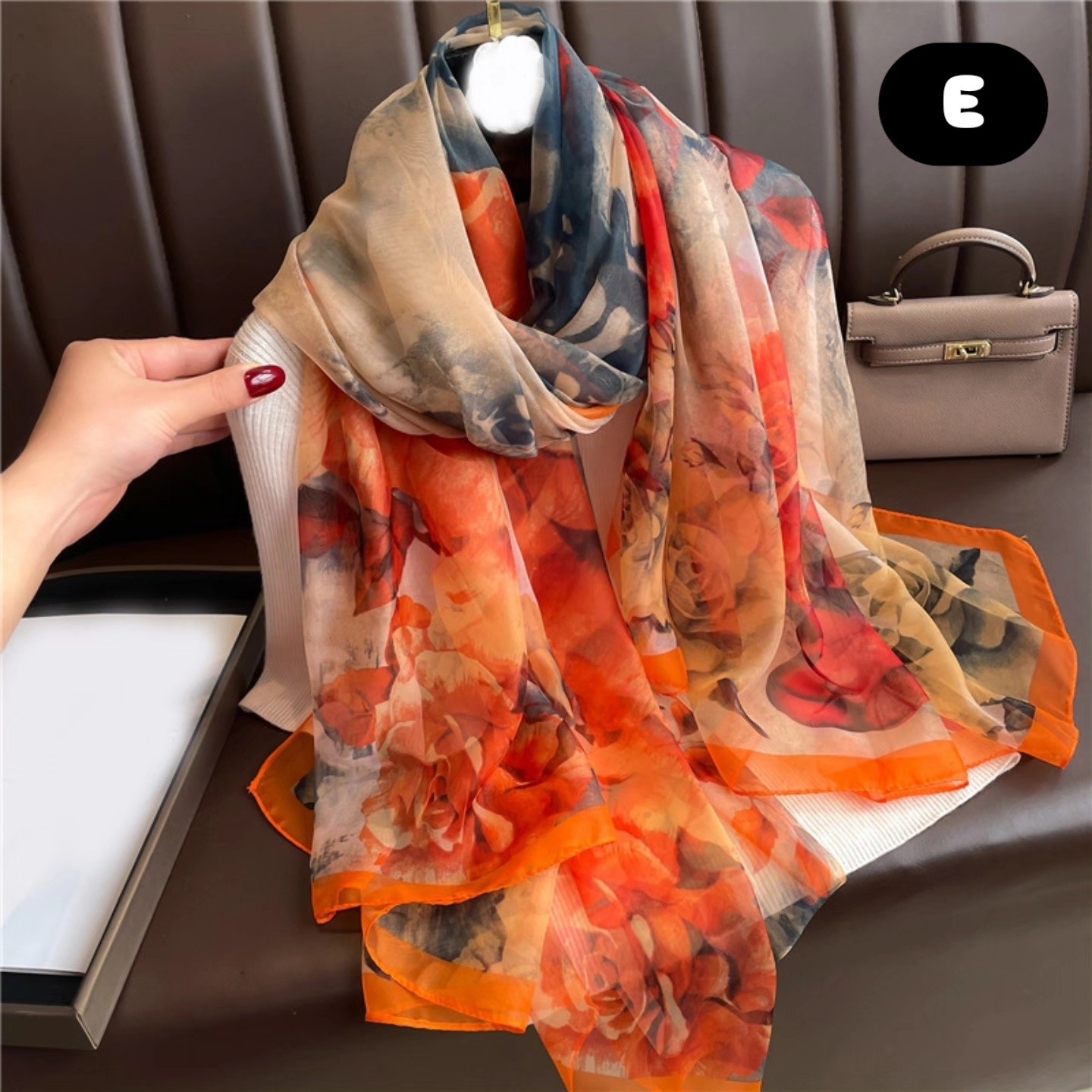 Foulards Soie Laine Facebook ad: Foulards Luxieux long en soie pure 100%