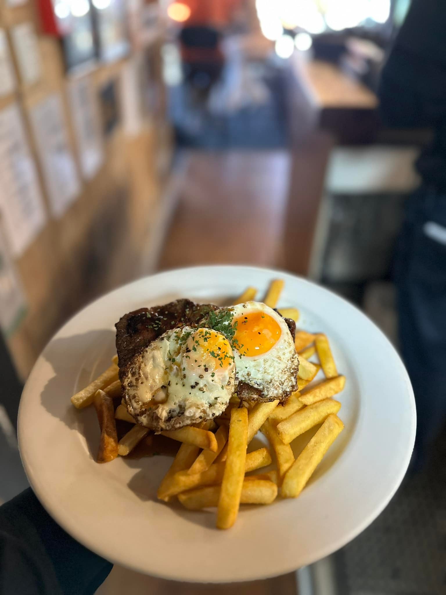 The Redoubt Bar and Eatery Te Awamutu Facebook ad: Tuesday Country Night