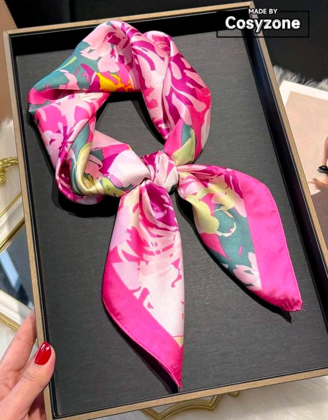 Festiv'All Facebook ad: CARRÉS DE FOULARD