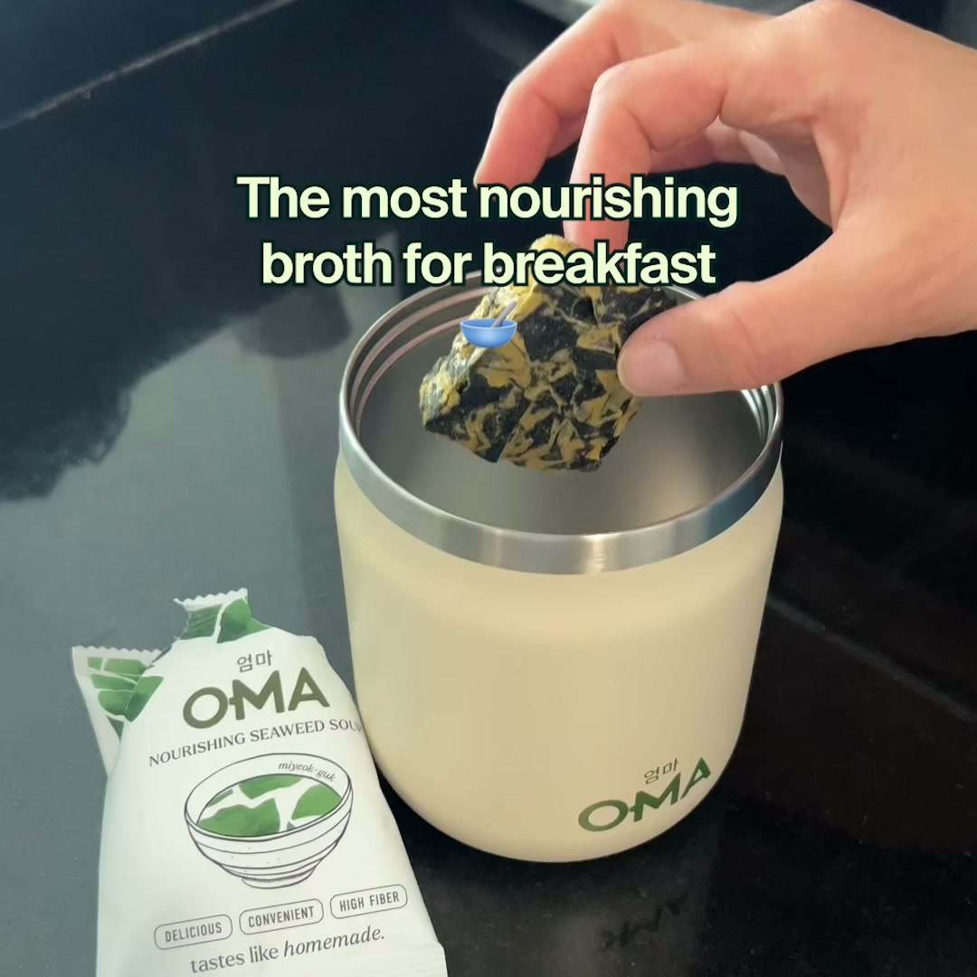 OMA Natural Food Facebook ad: SAVE 24% + FREE WELCOME KIT