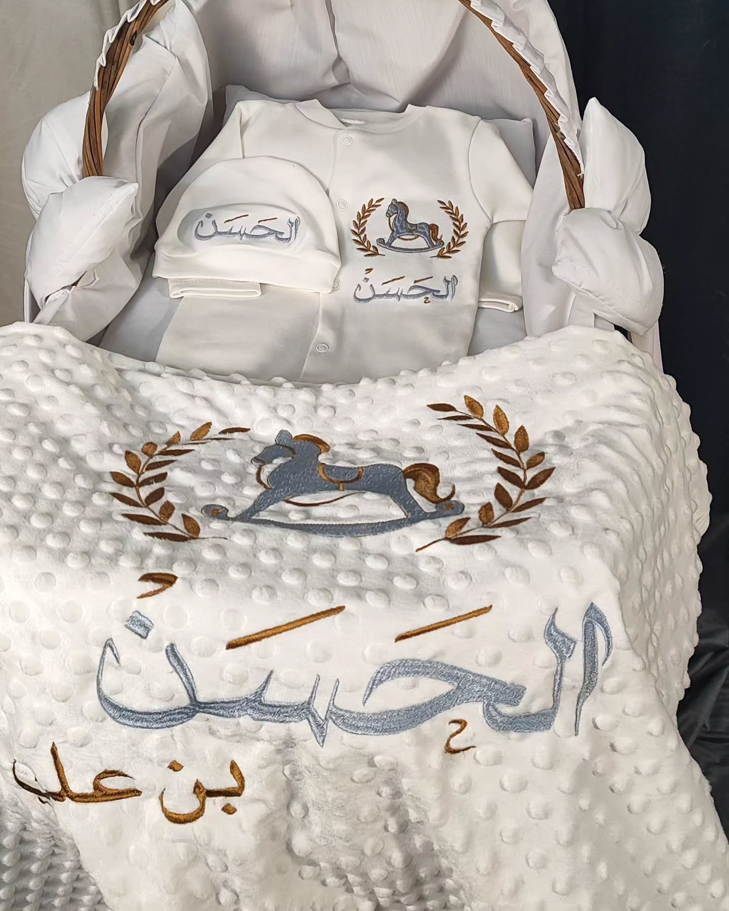 مطرزات أنس Facebook ad: تم تجهيز اوردر نونو الحسن غطوه حب الرمان…