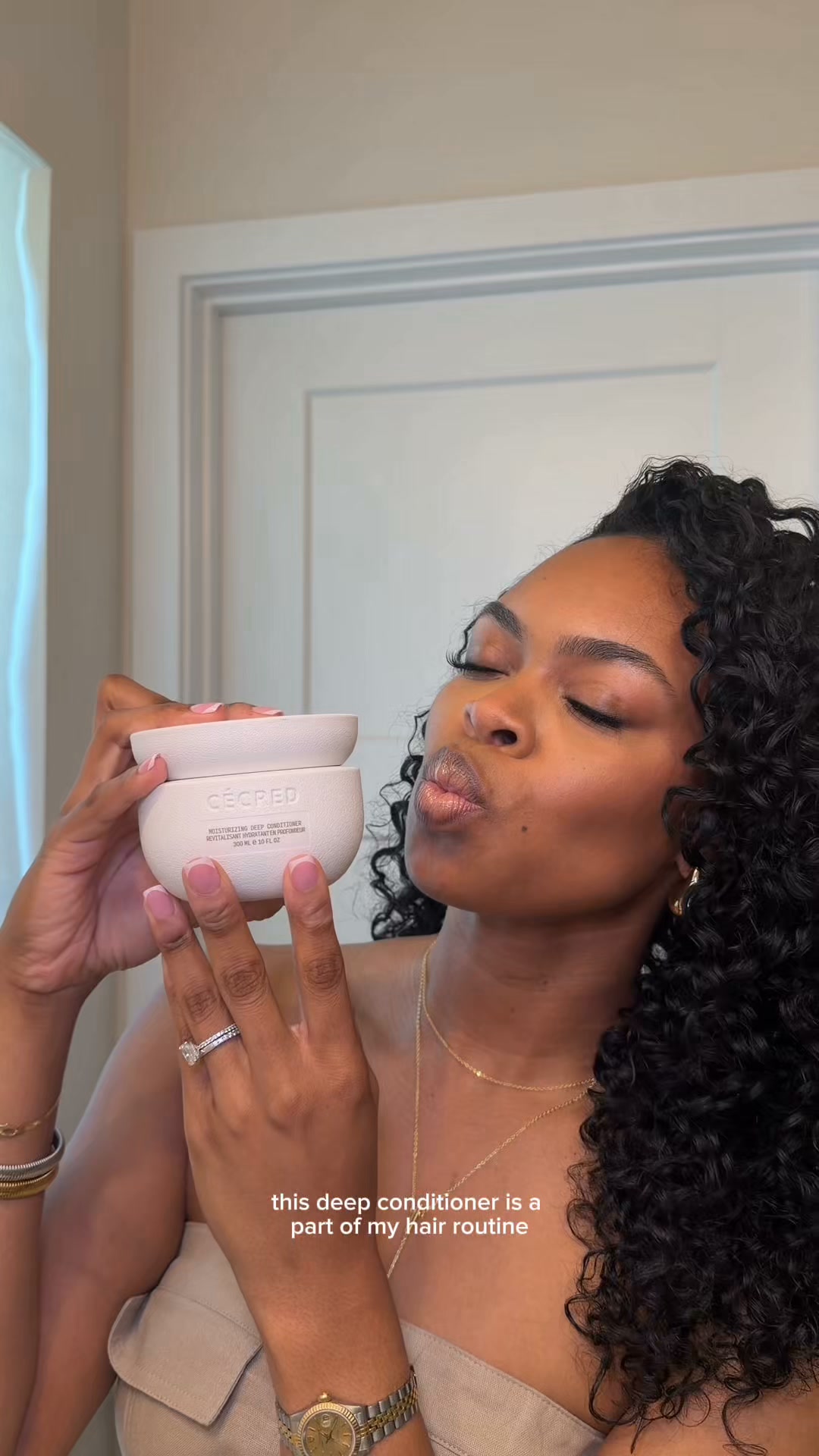 Cecred Facebook ad: Moisturizing Deep Conditioner