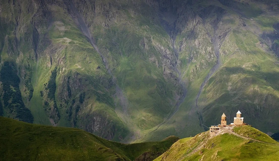 Arara - Tours to Caucasus Facebook ad