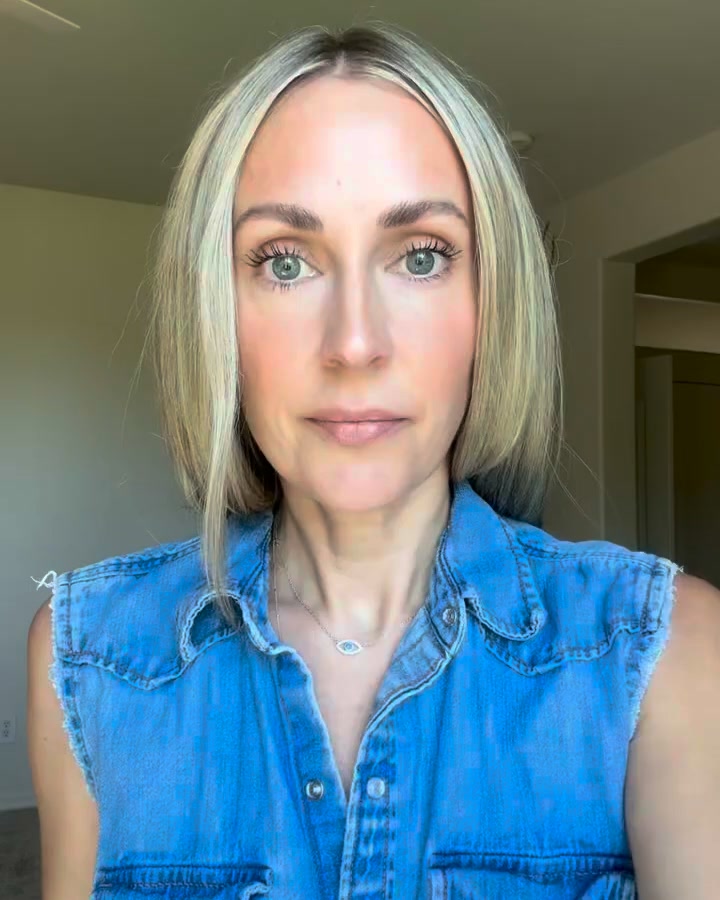 Elemis Facebook ad: NEW Pro-Collagen Future Restore Eye Serum
