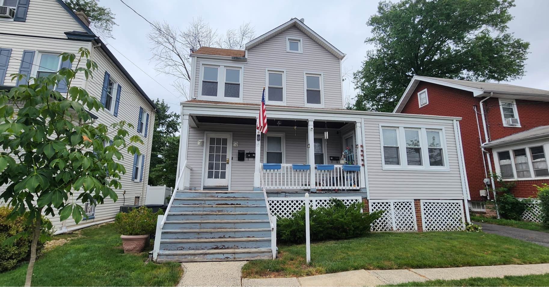 Jeff Robinson Facebook ad: 4 Beds 1 Bath - House