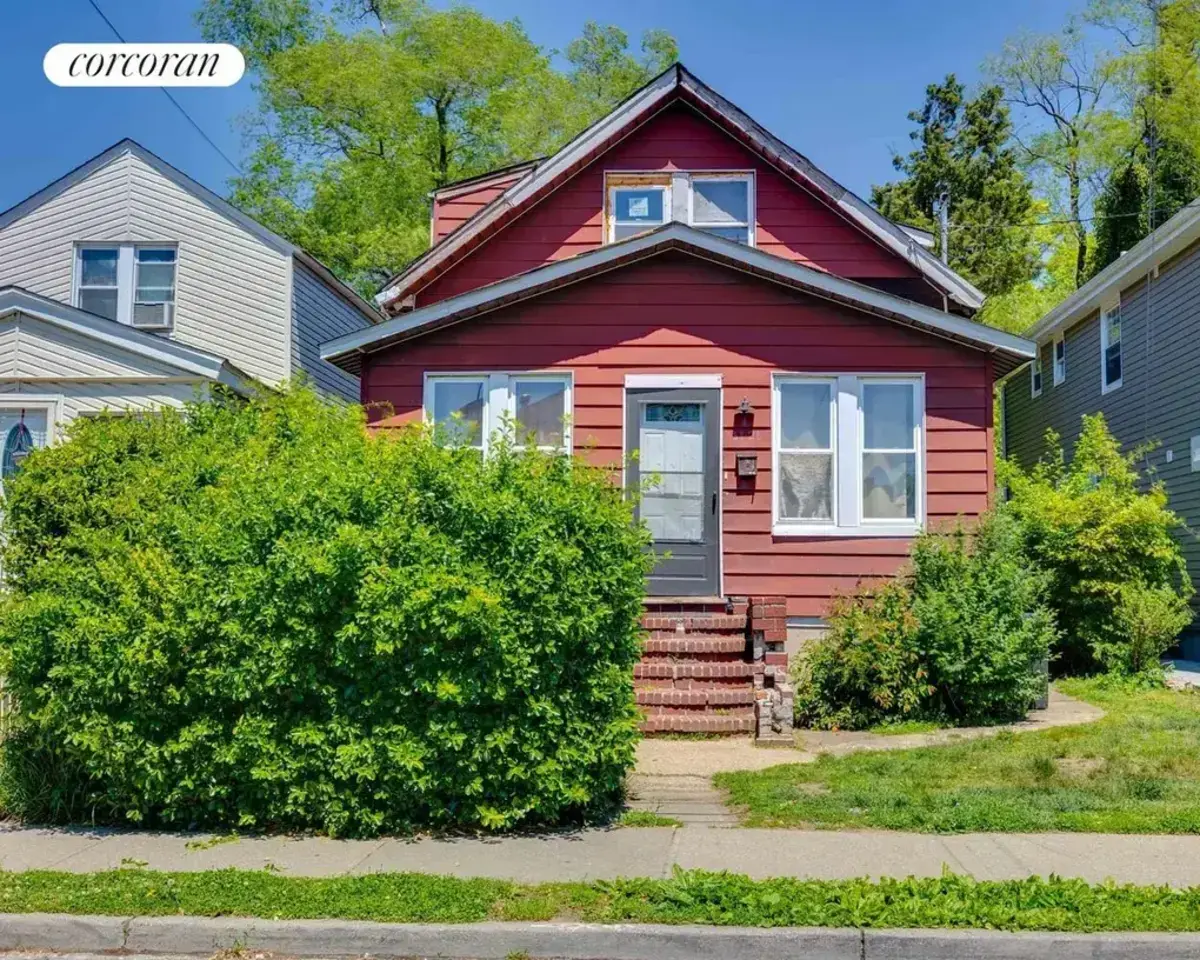 The Corcoran Group Facebook ad